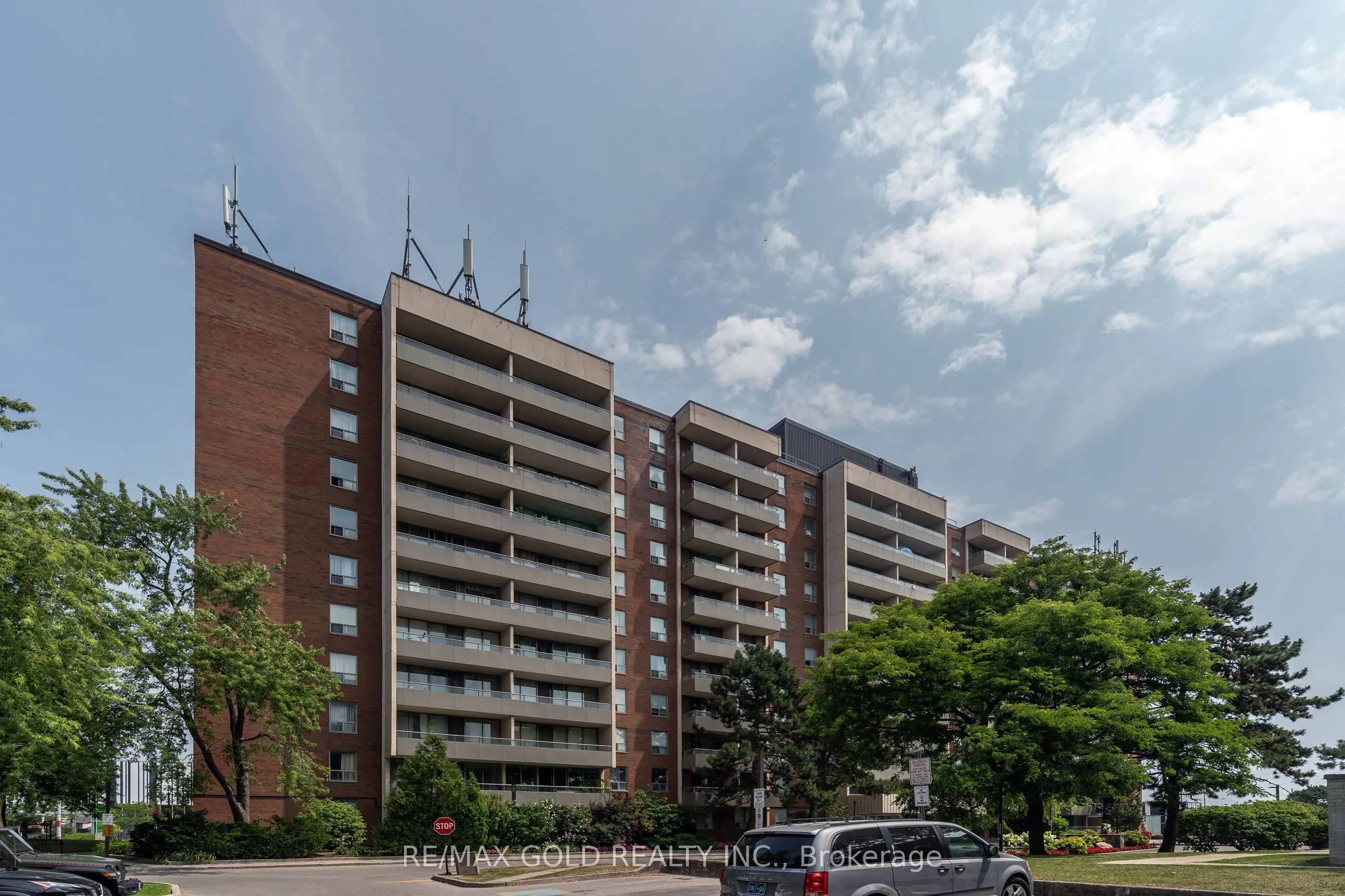 1 Four Winds Drive, #502