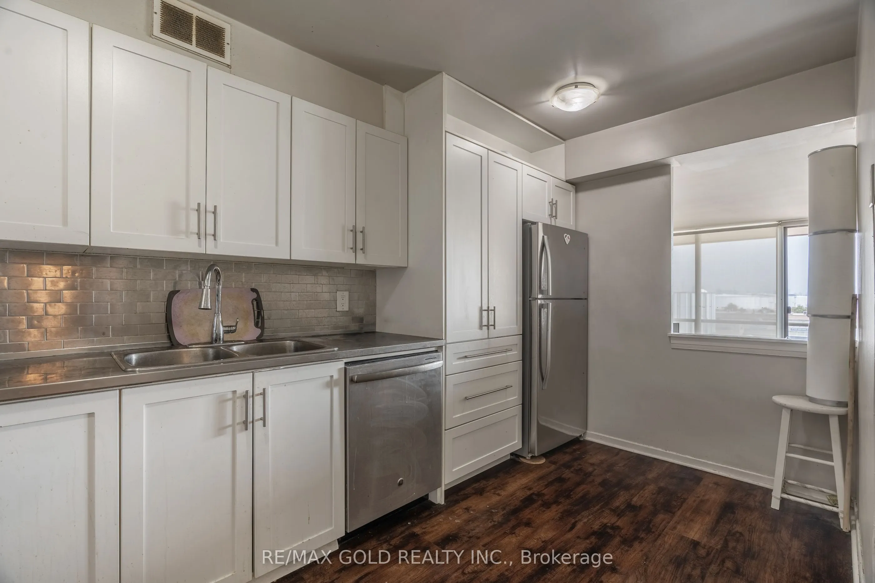 1 Four Winds Drive, #502