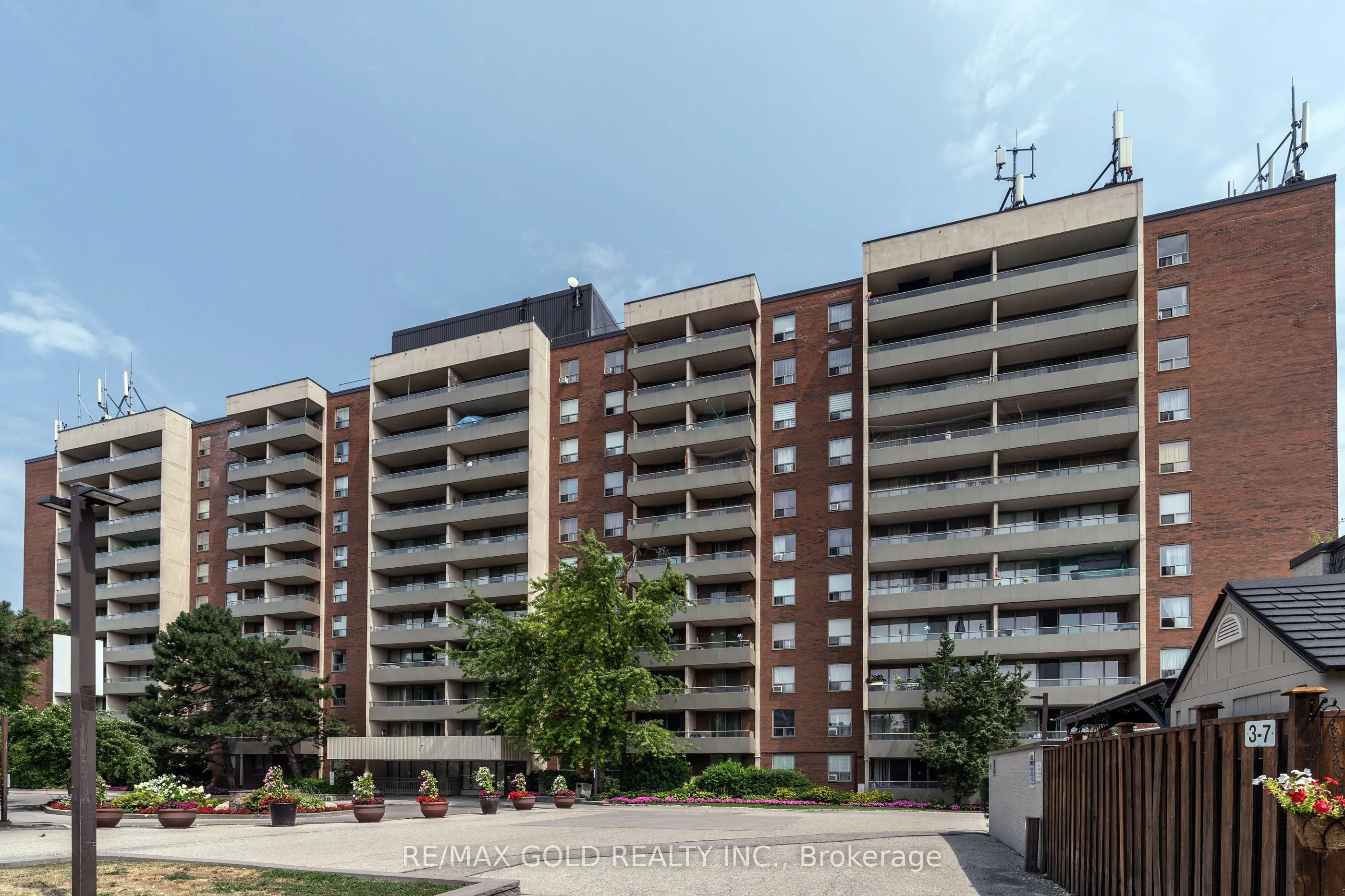 1 Four Winds Drive, #502