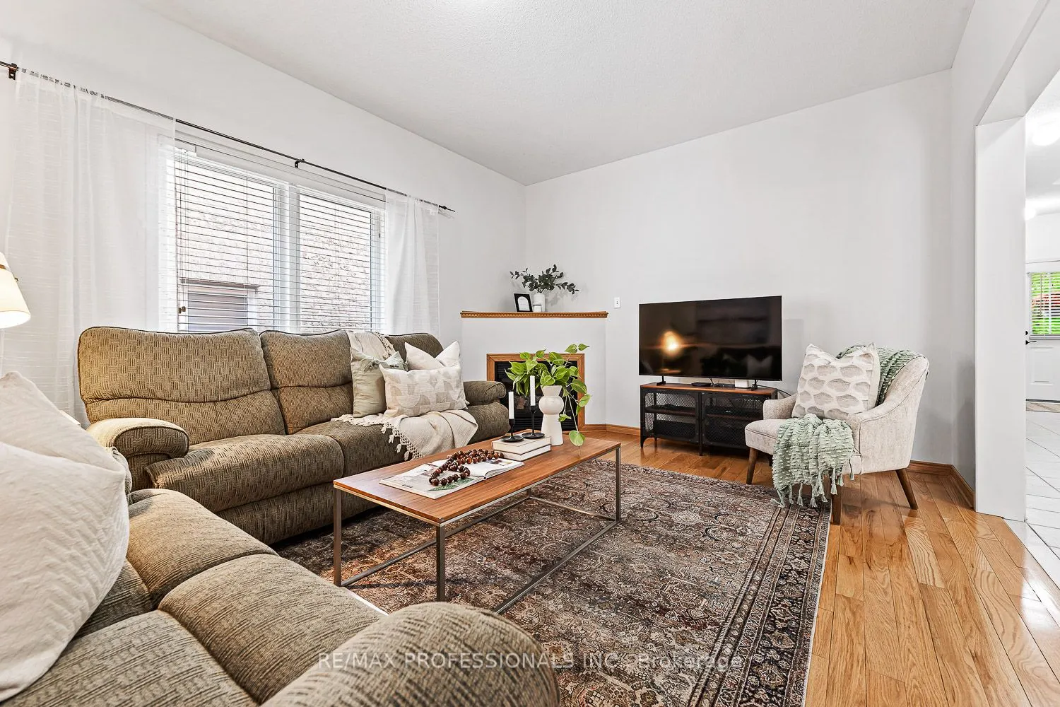 45 Silvervalley Drive