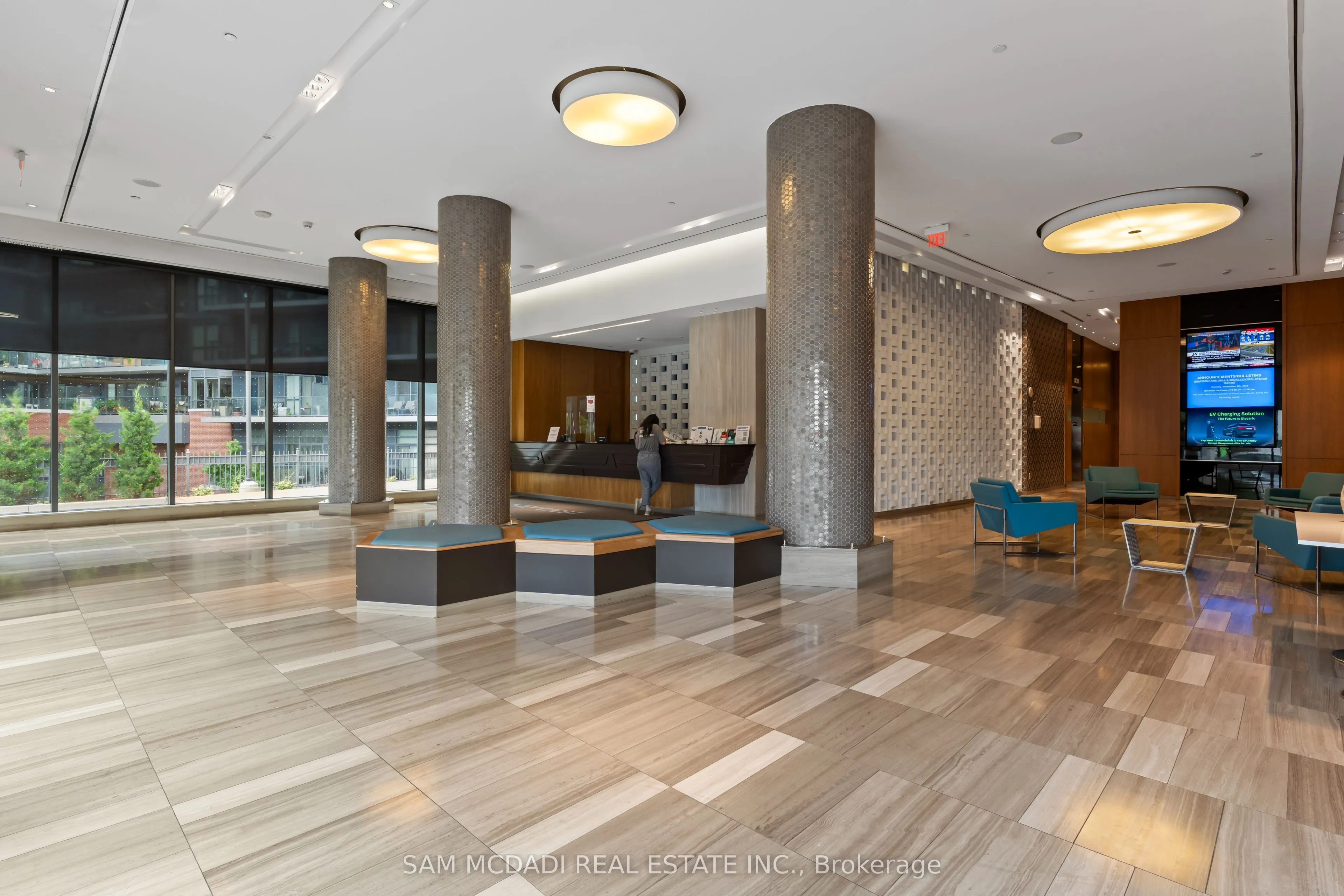 36 Park Lawn Road, #1109
