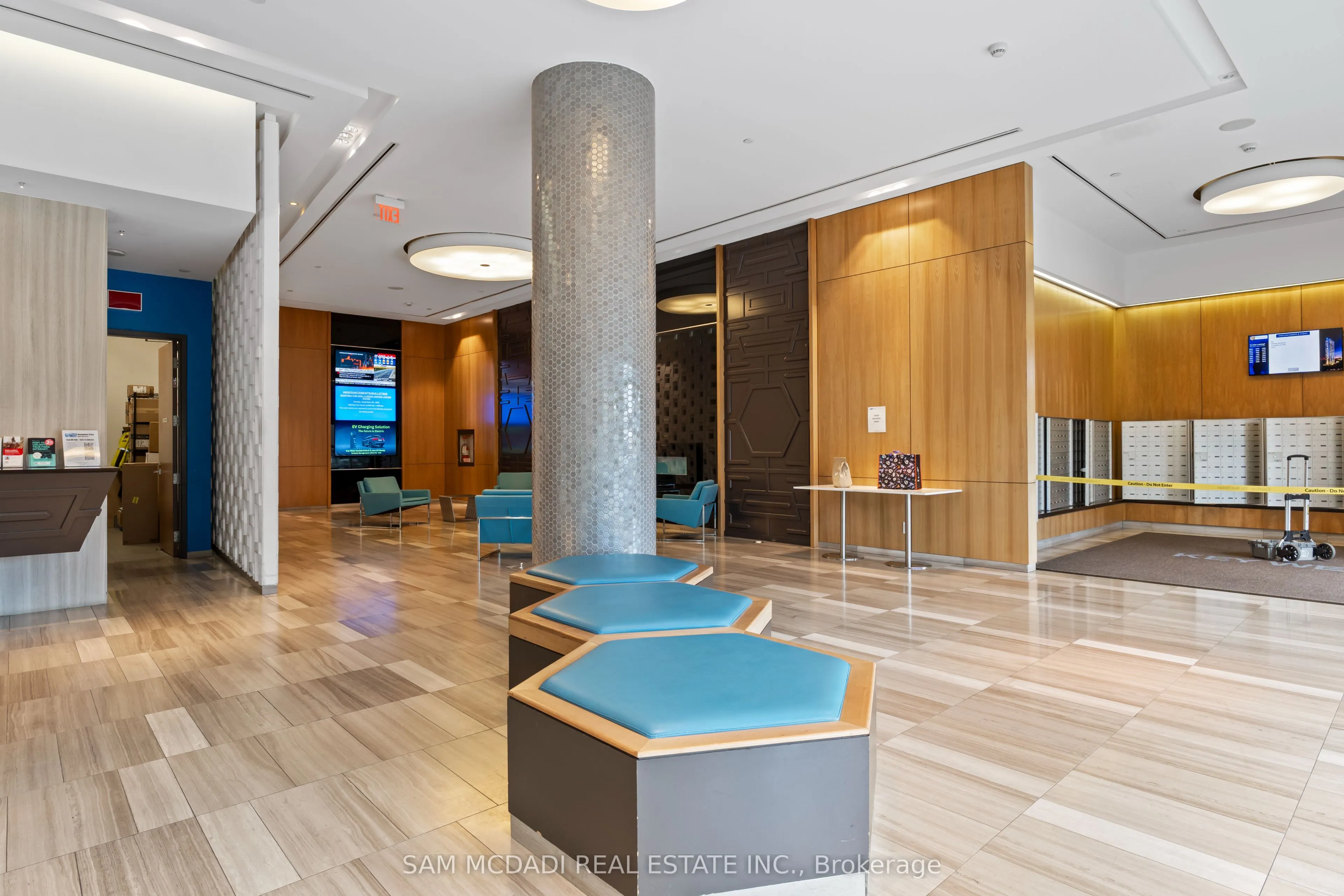 36 Park Lawn Road, #1109