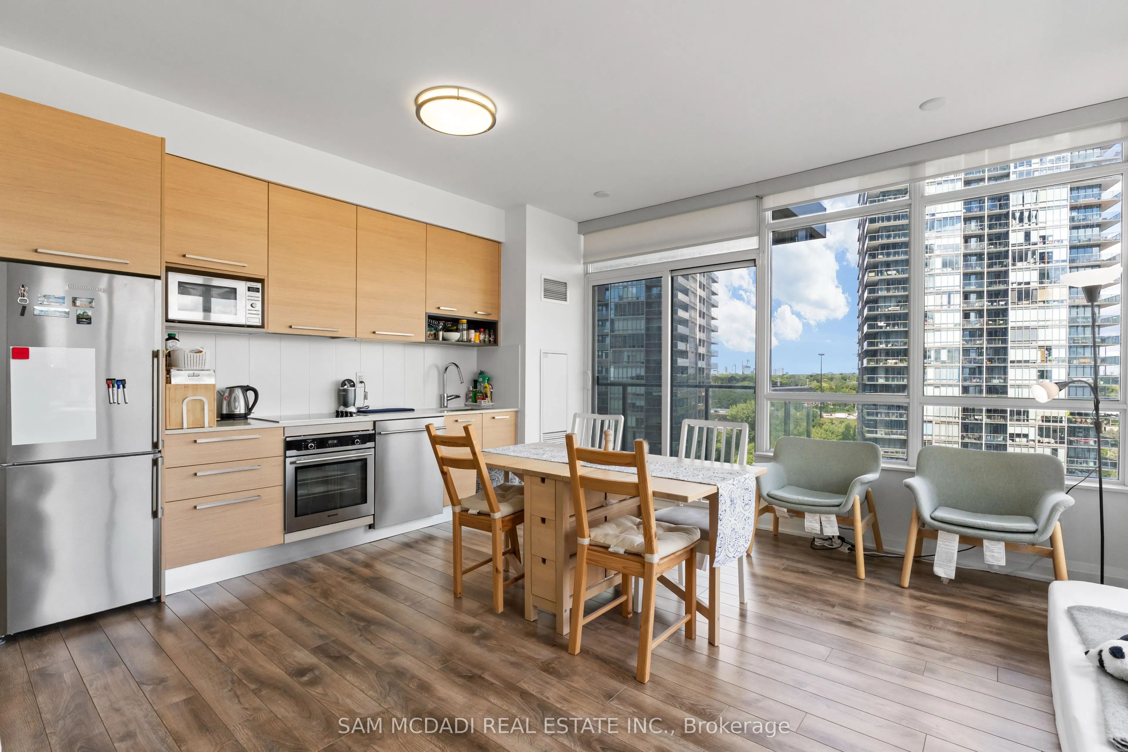 36 Park Lawn Road, #1109