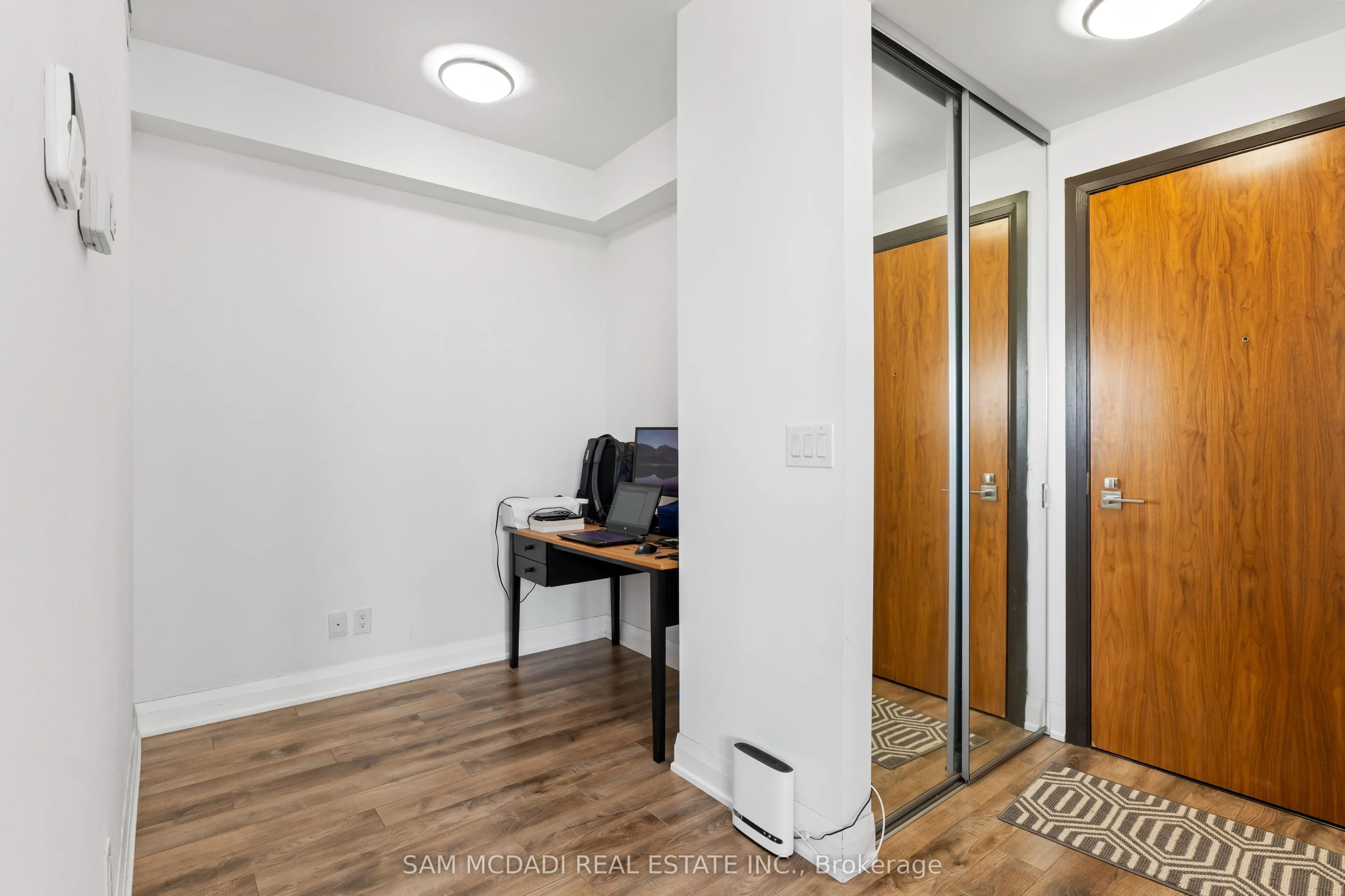 36 Park Lawn Road, #1109