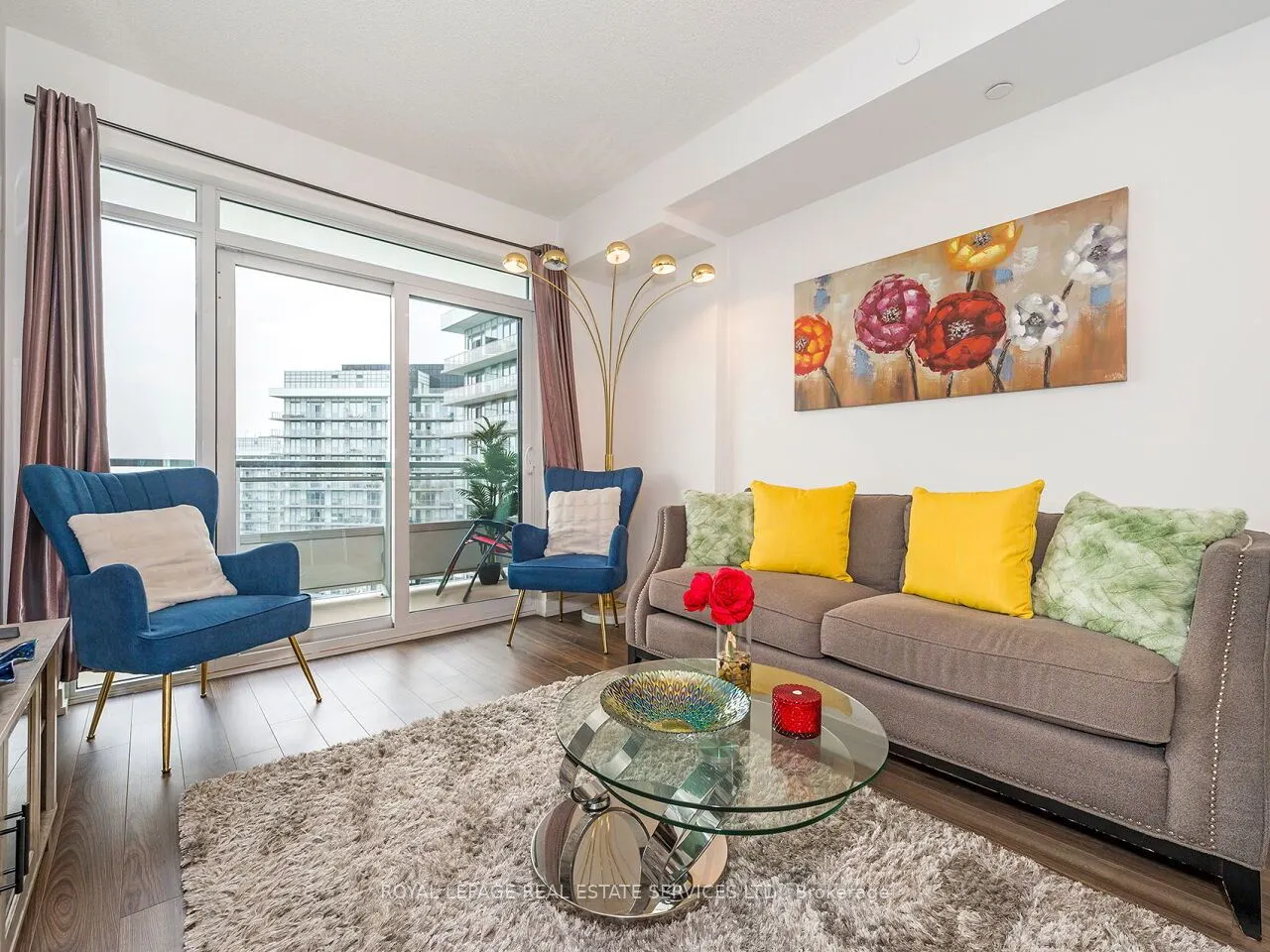 2560 Eglinton Avenue W, #1807