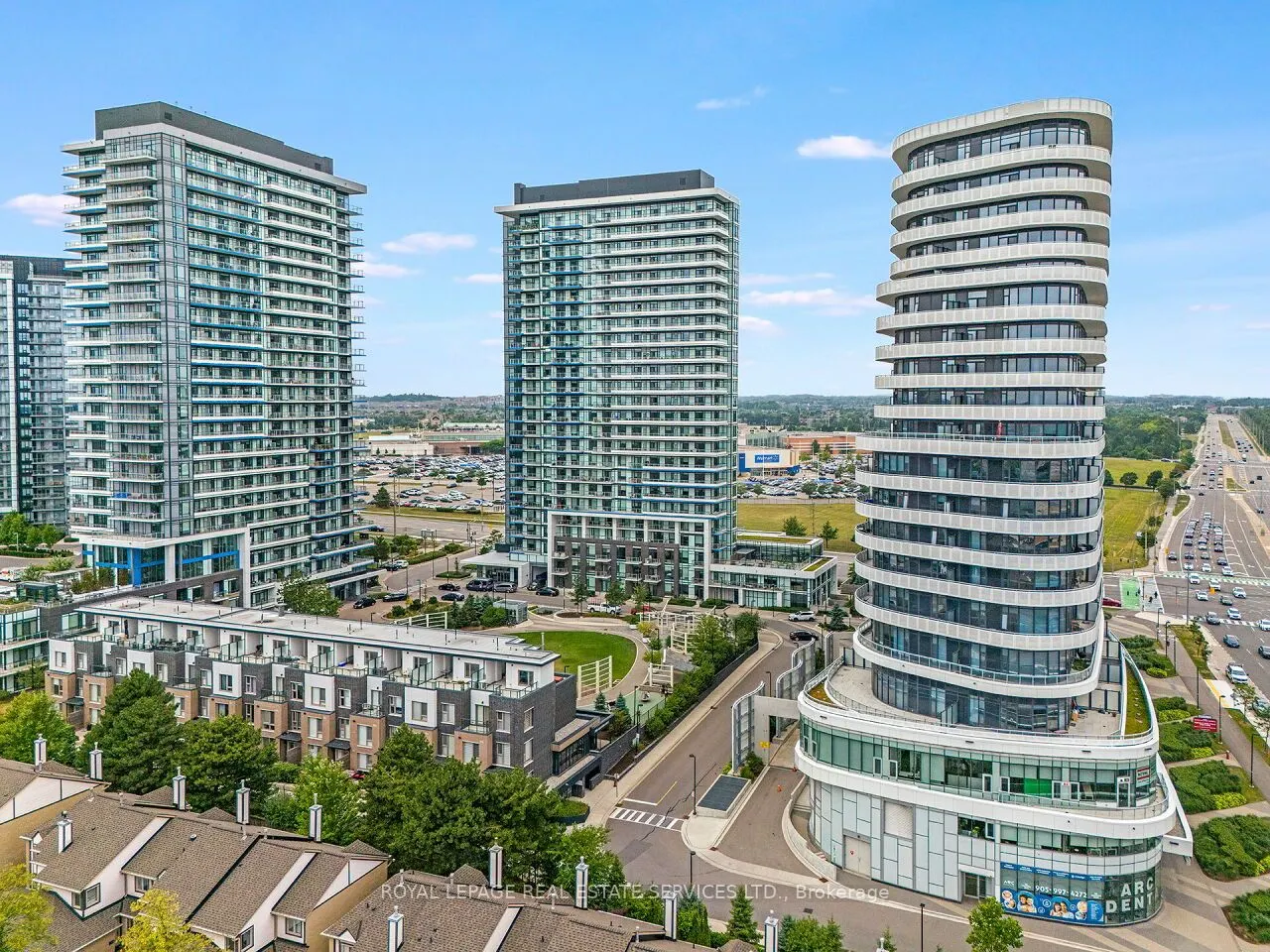 2560 Eglinton Avenue W, #1807