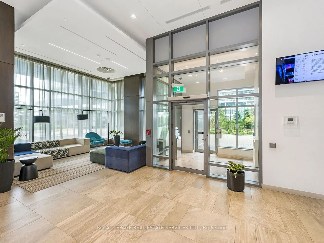 2560 Eglinton Avenue W, #1807