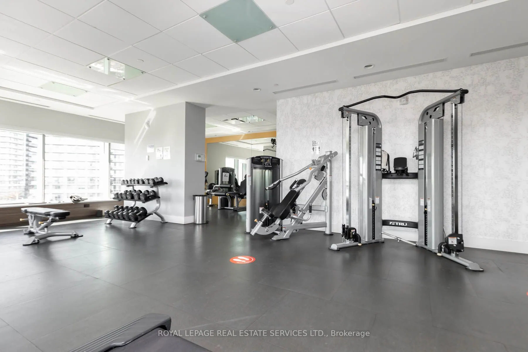 2560 Eglinton Avenue W, #1807