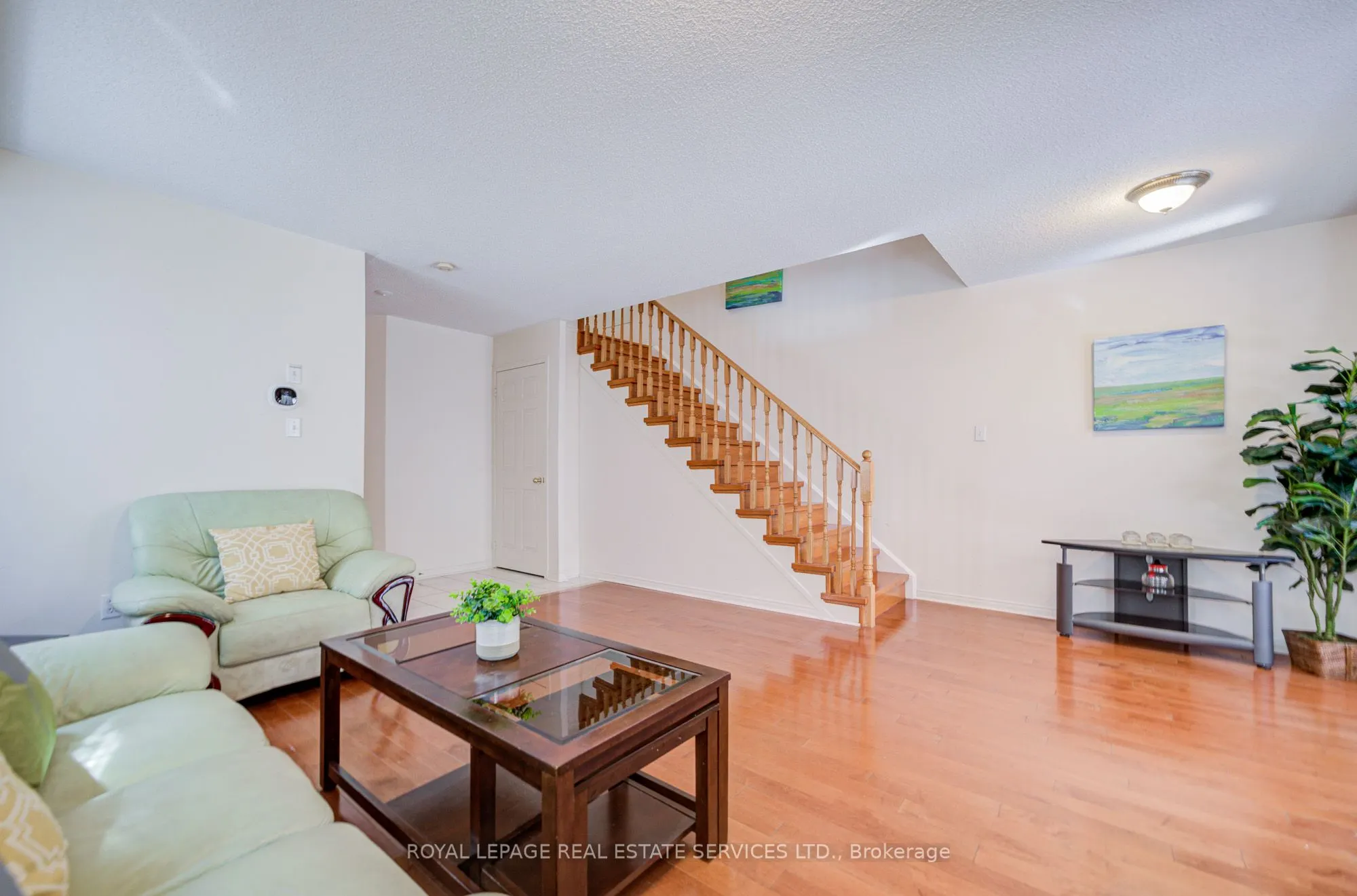5575 Richmeadow Mews