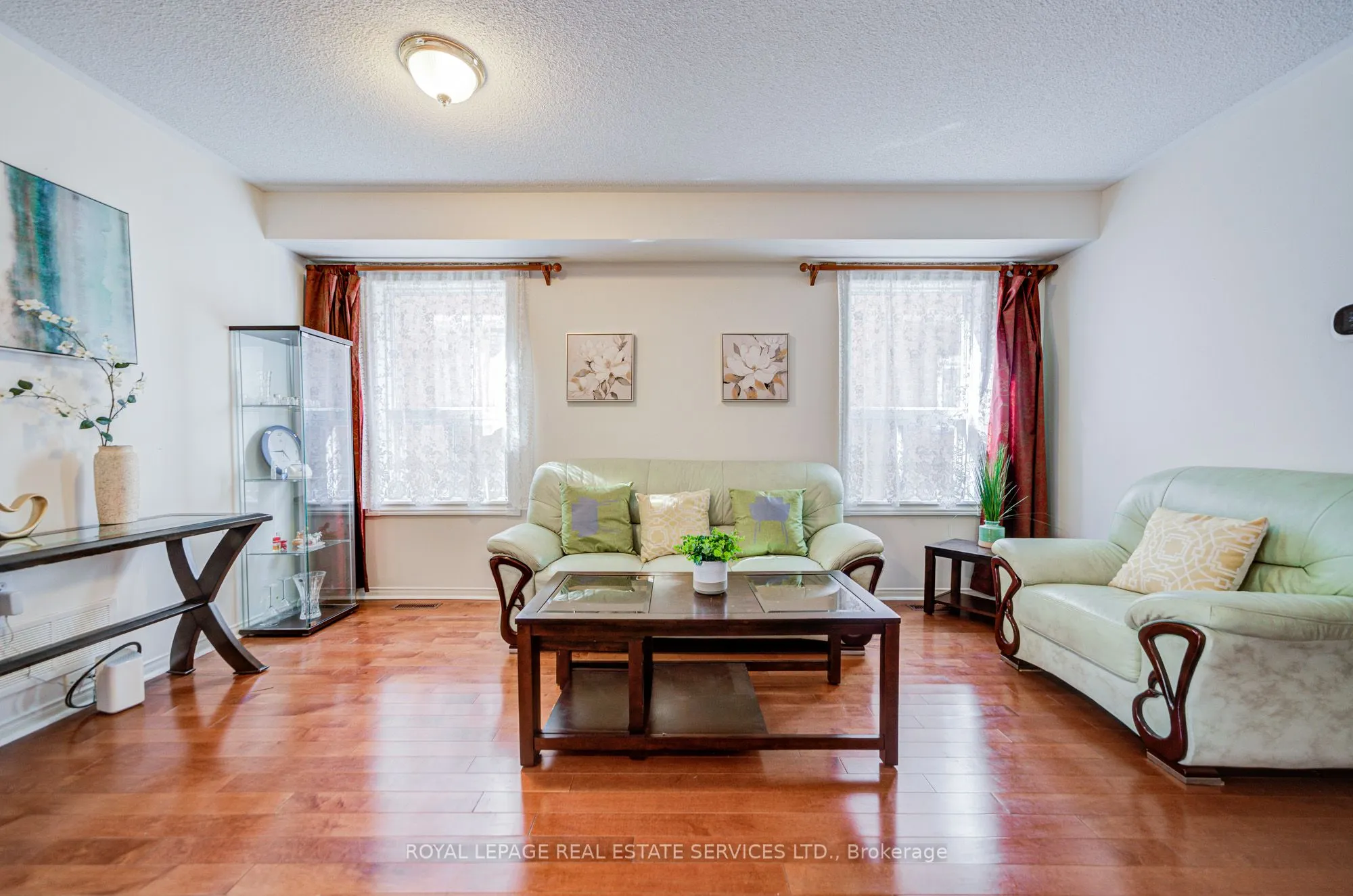 5575 Richmeadow Mews