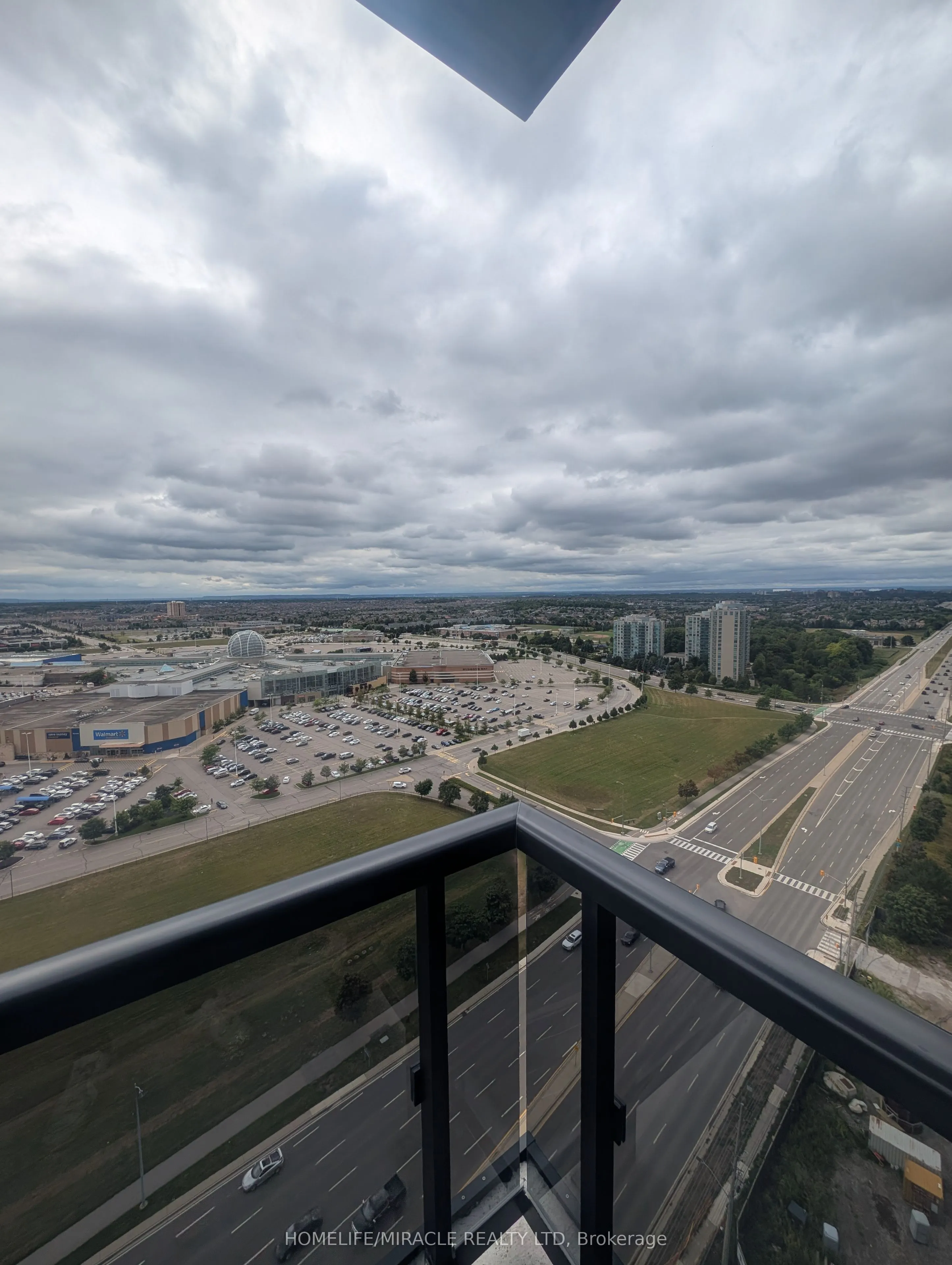 2495 Eglinton Avenue W, #2204