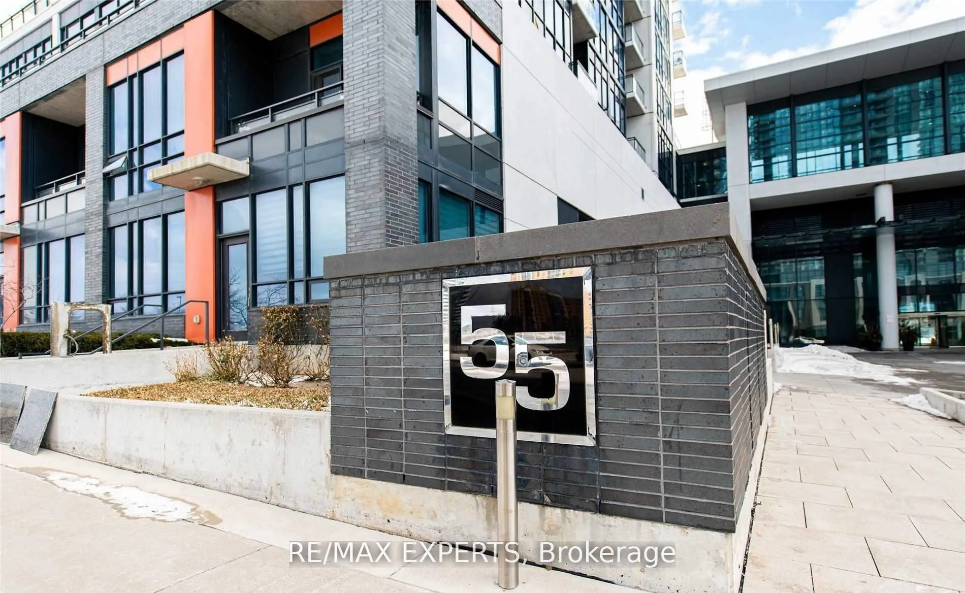 55 Eglinton Avenue W, #504