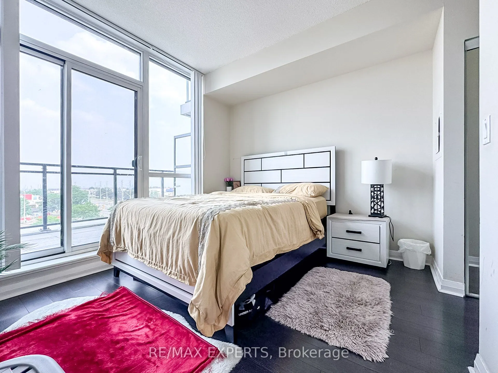 55 Eglinton Avenue W, #504