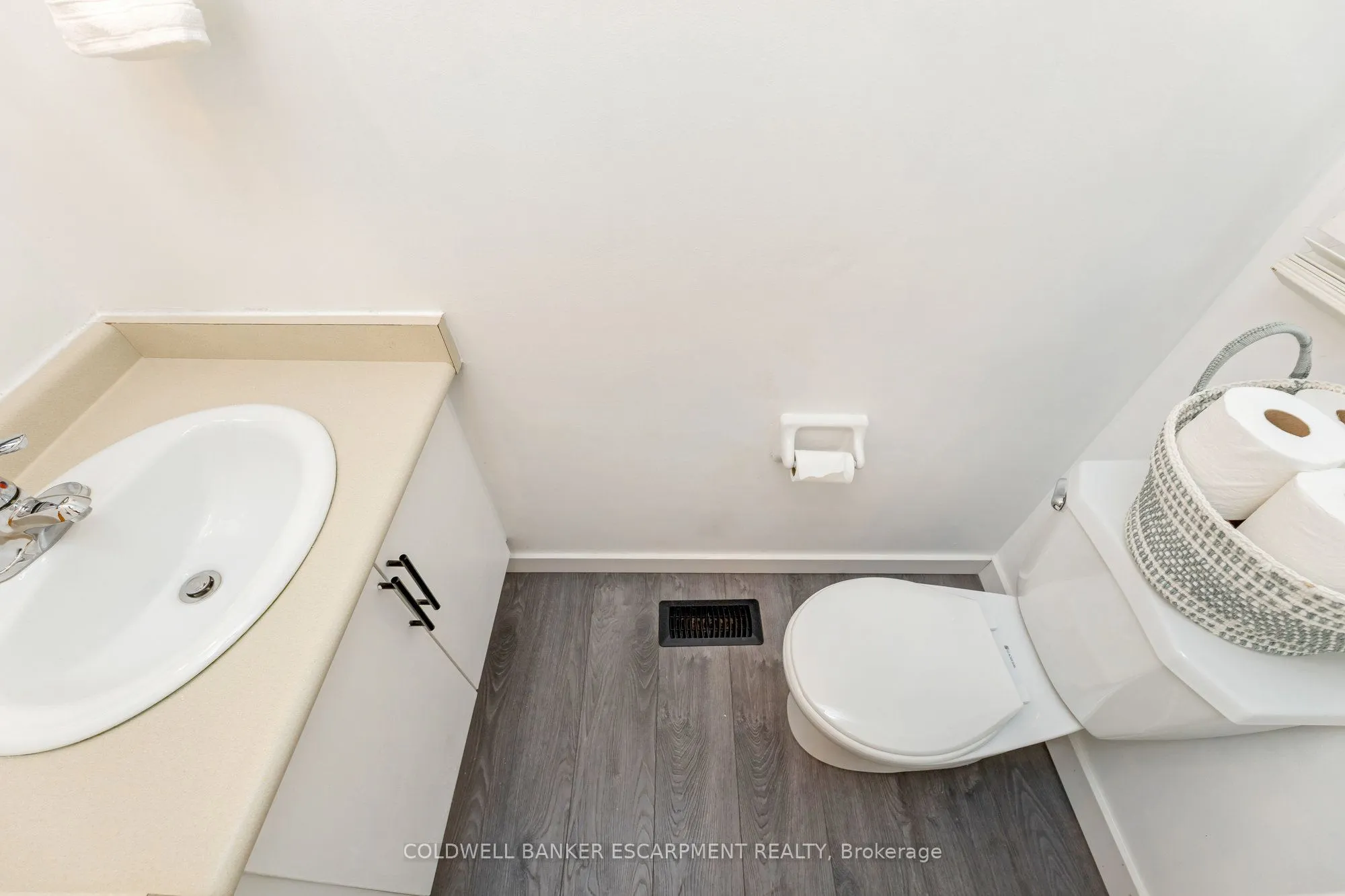 22 Stewart Maclaren Road, #25