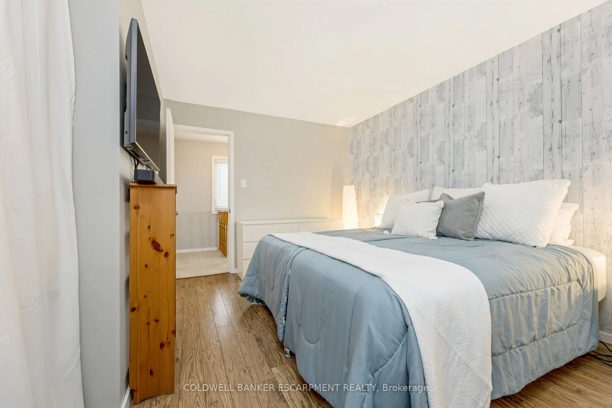 22 Stewart Maclaren Road, #25