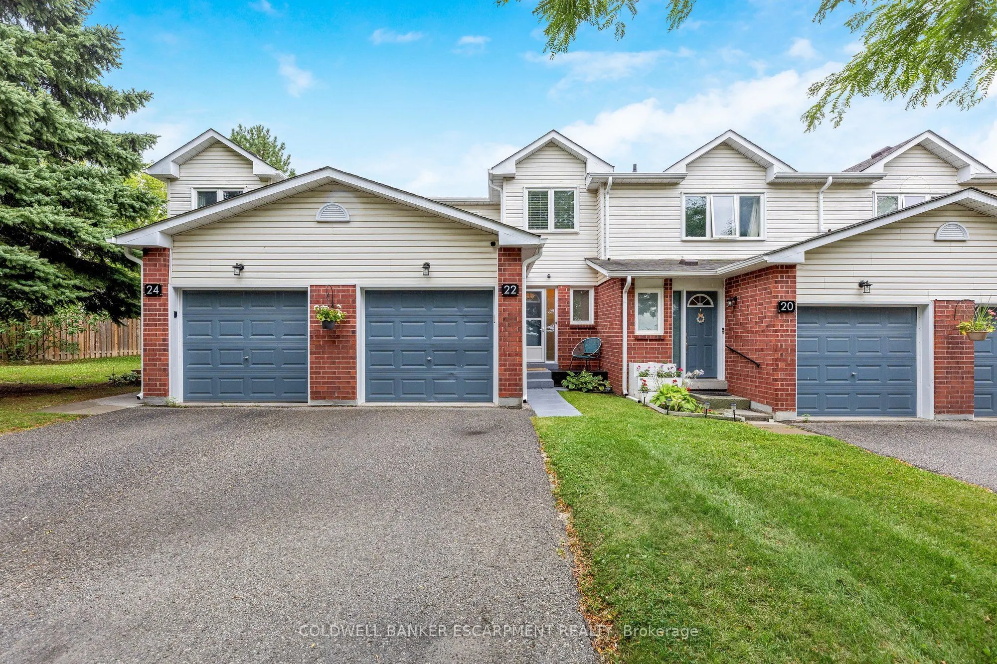 22 Stewart Maclaren Road, #25