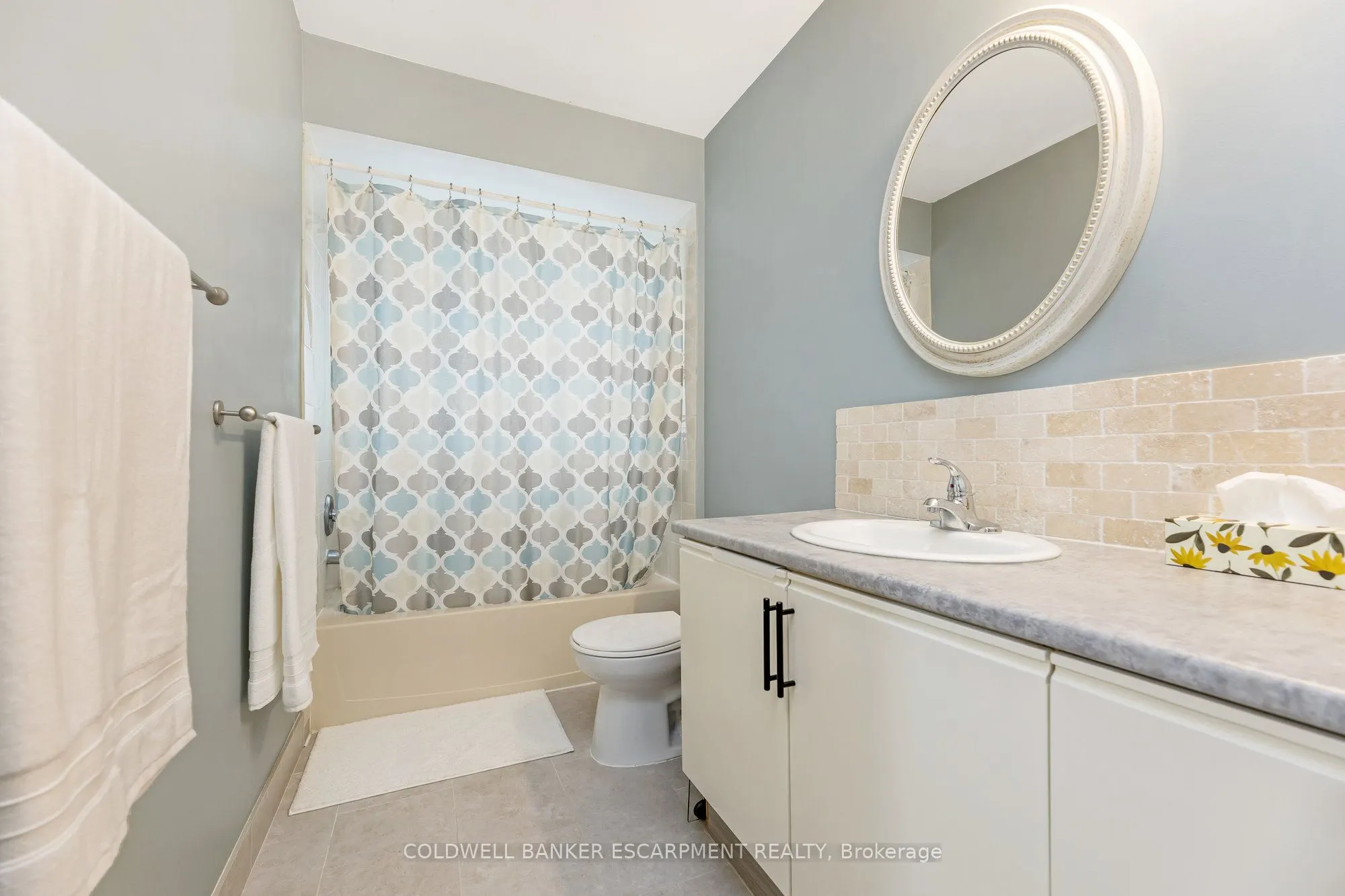 22 Stewart Maclaren Road, #25
