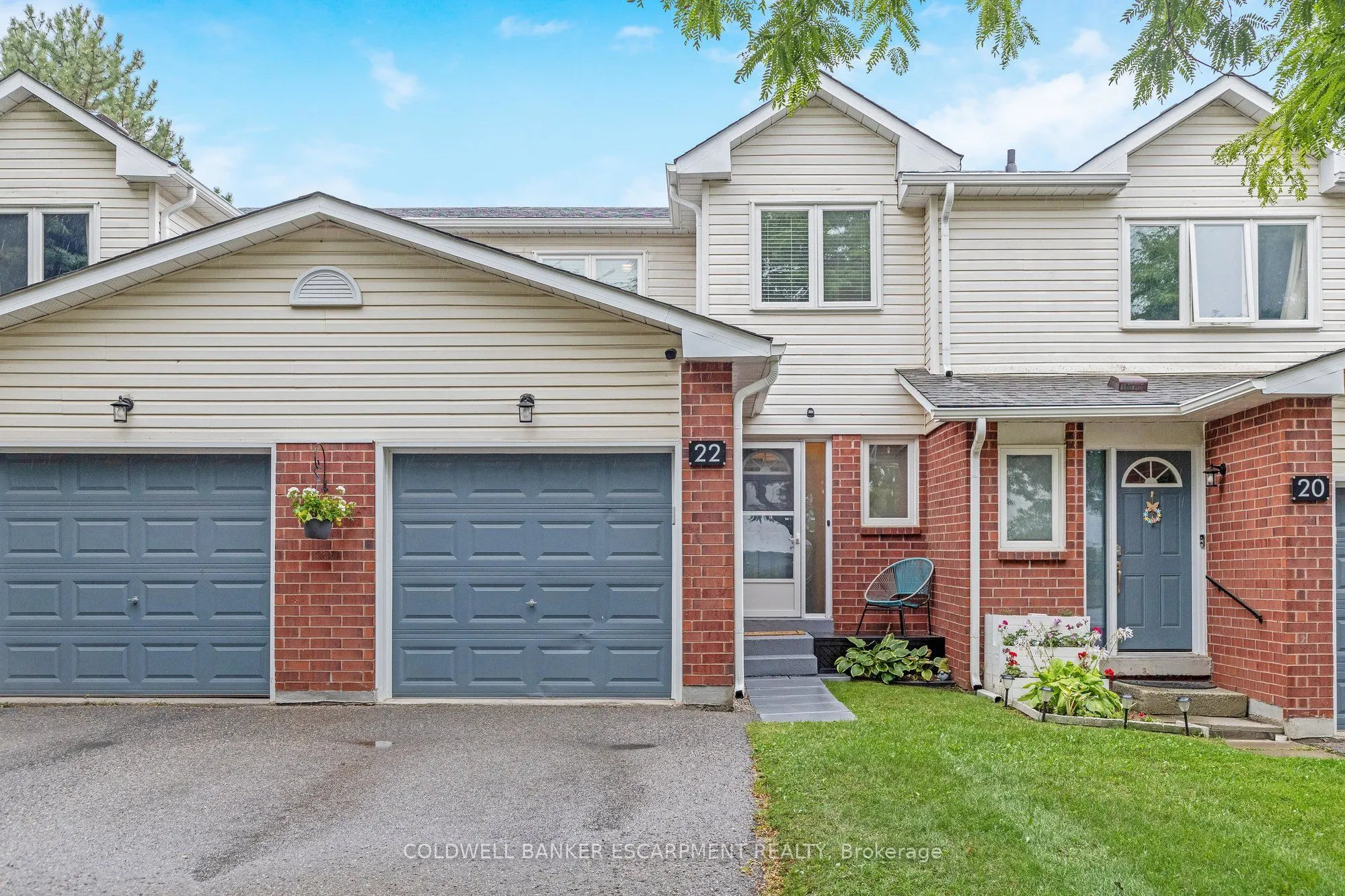 22 Stewart Maclaren Road, #25