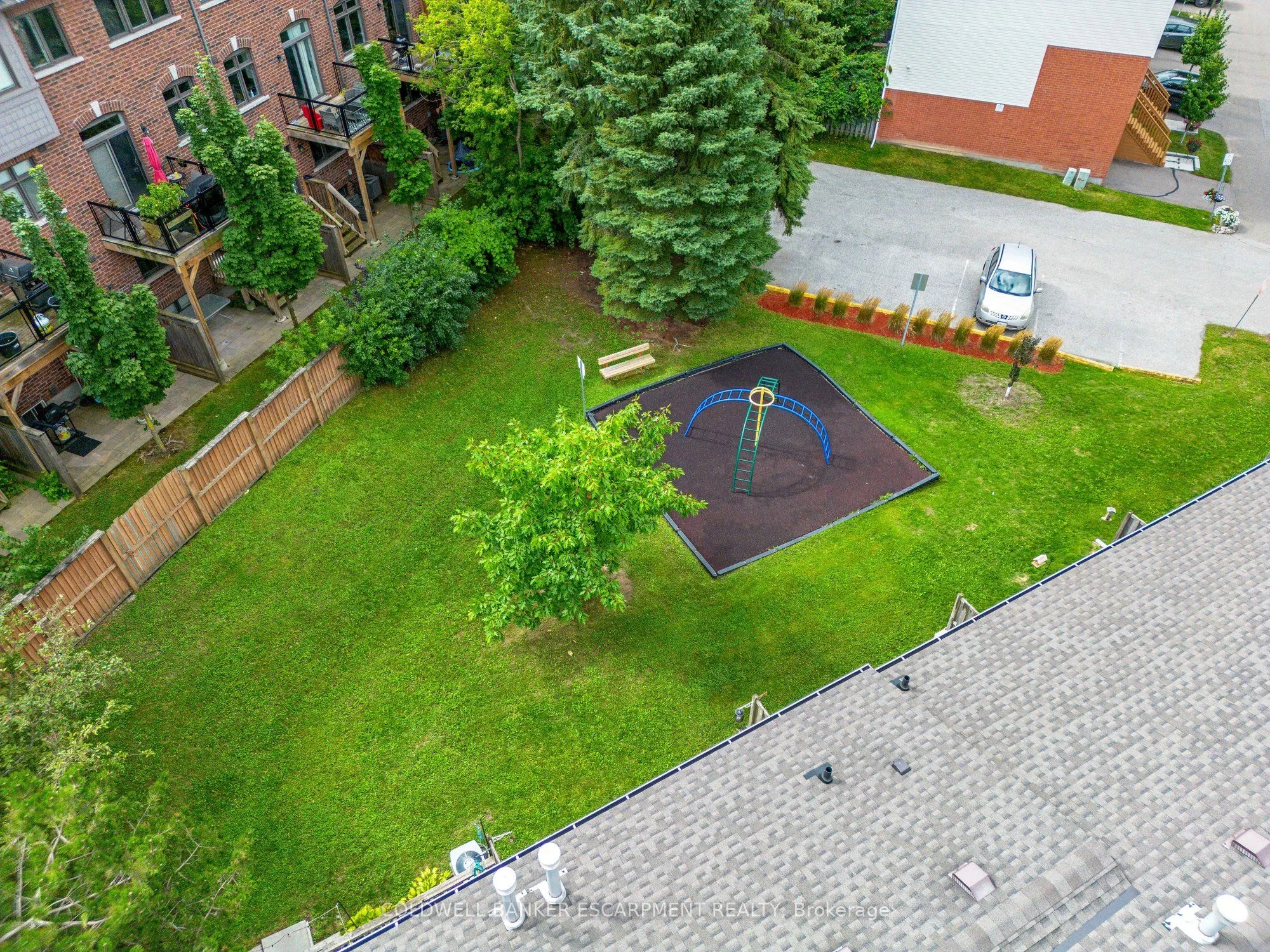 22 Stewart Maclaren Road, #25