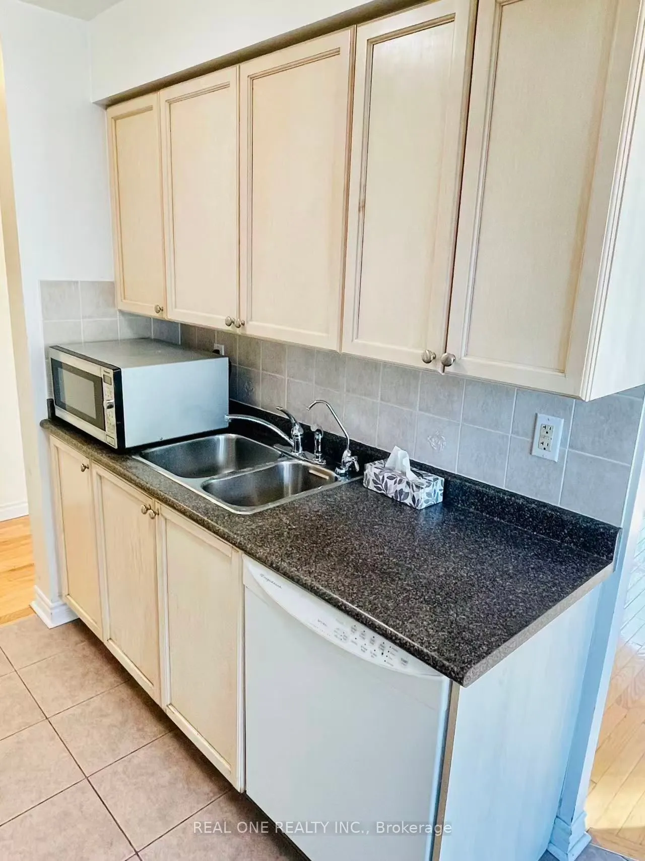 1 Elm Drive W, #1505
