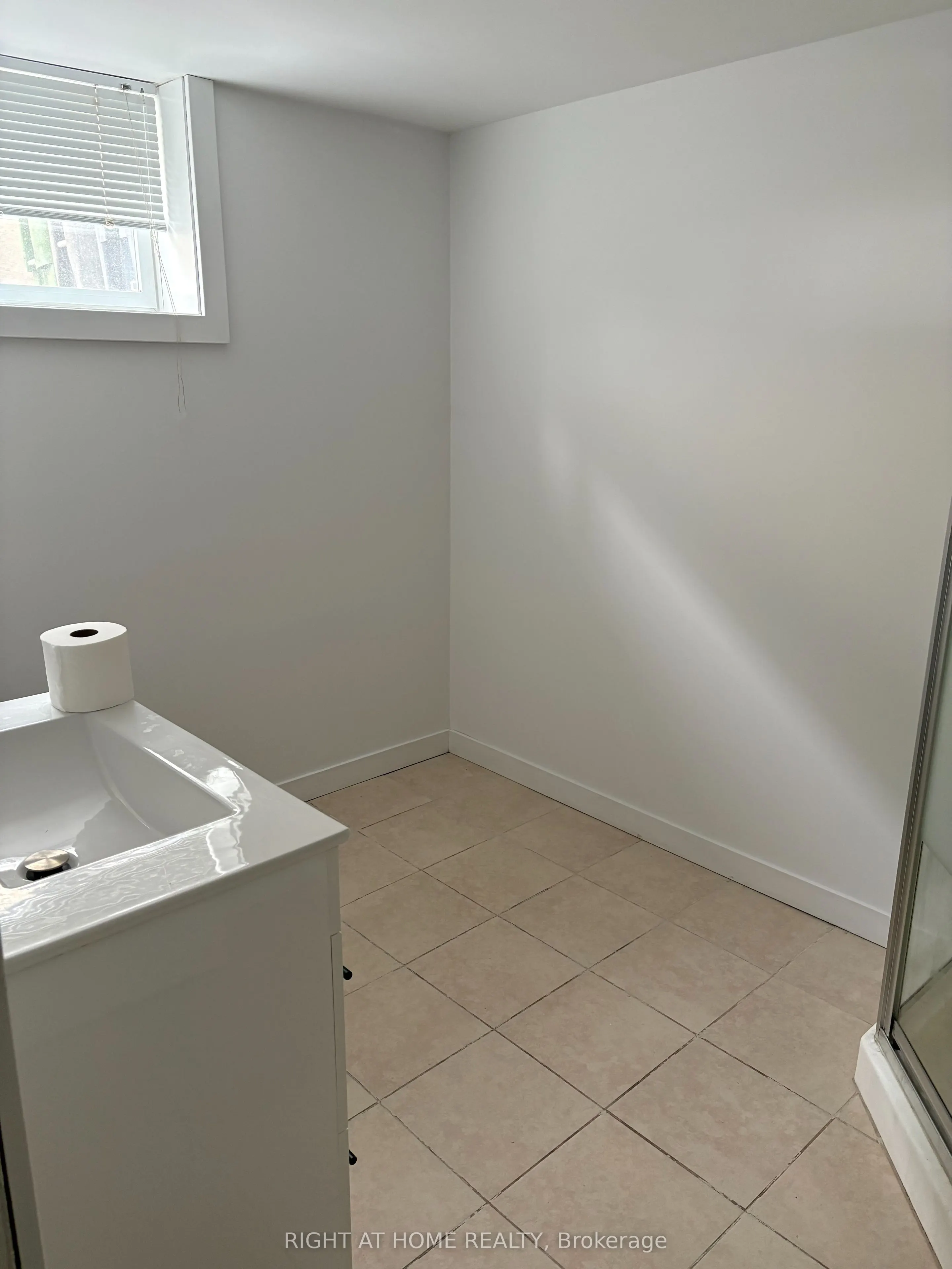 85 Floral Parkway, #Unit Bsmt