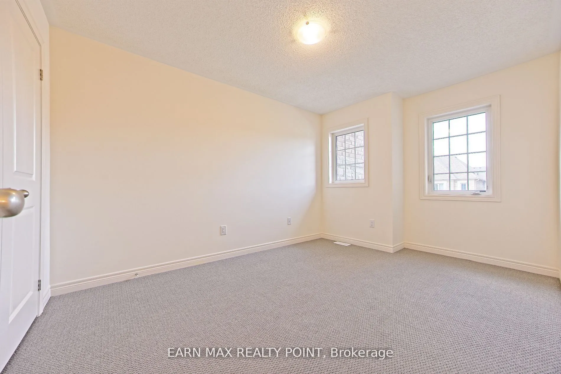 6 Gosset Road