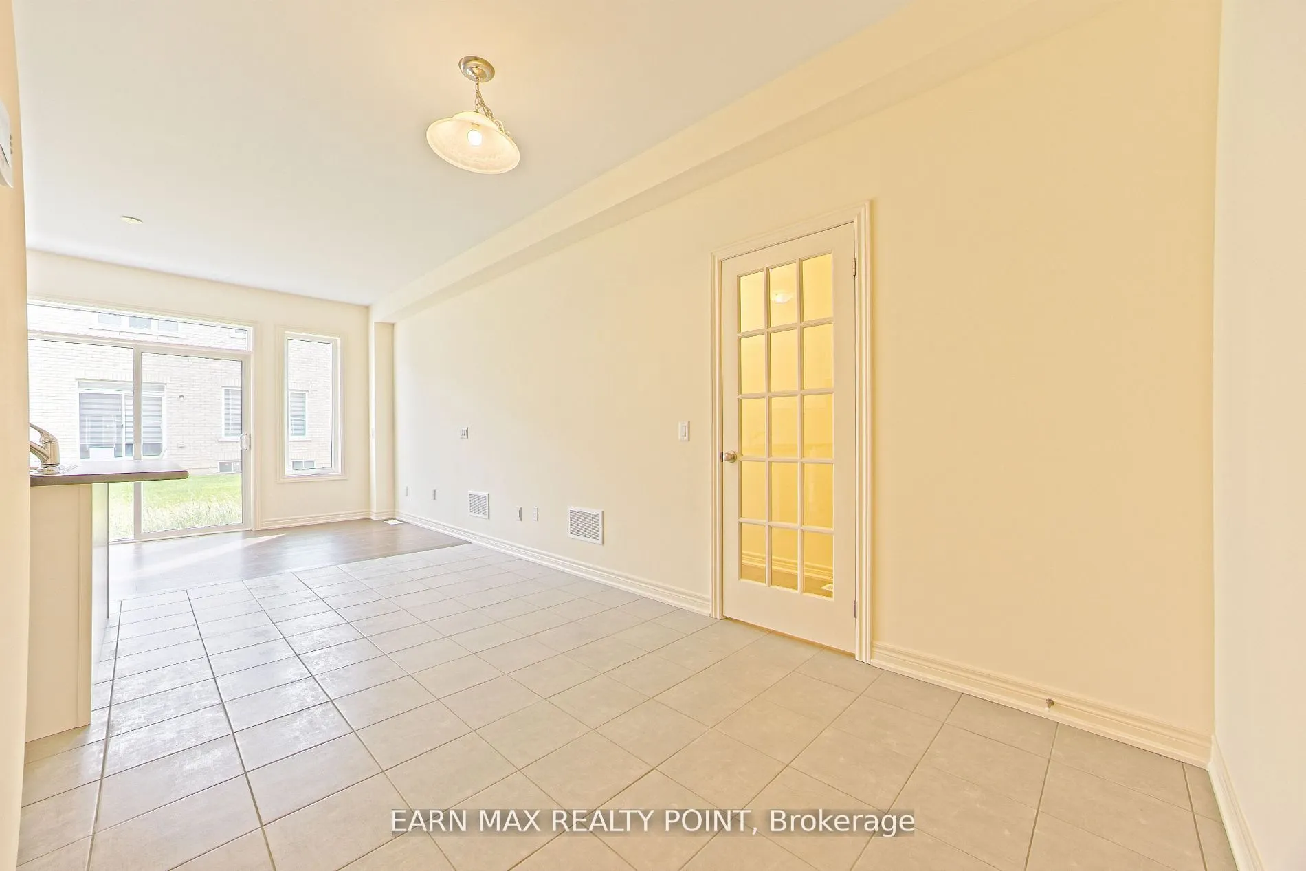 6 Gosset Road