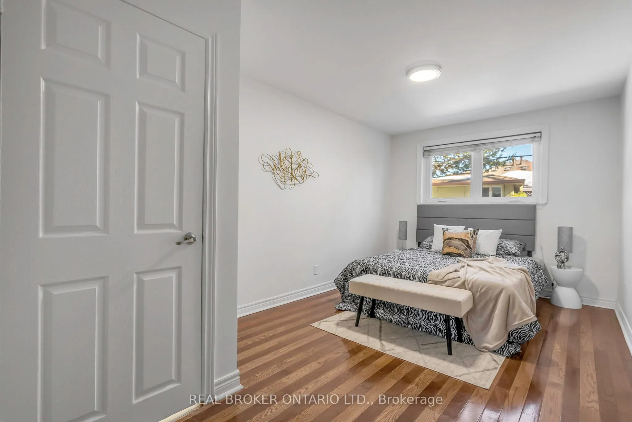 3465 Orion Crescent