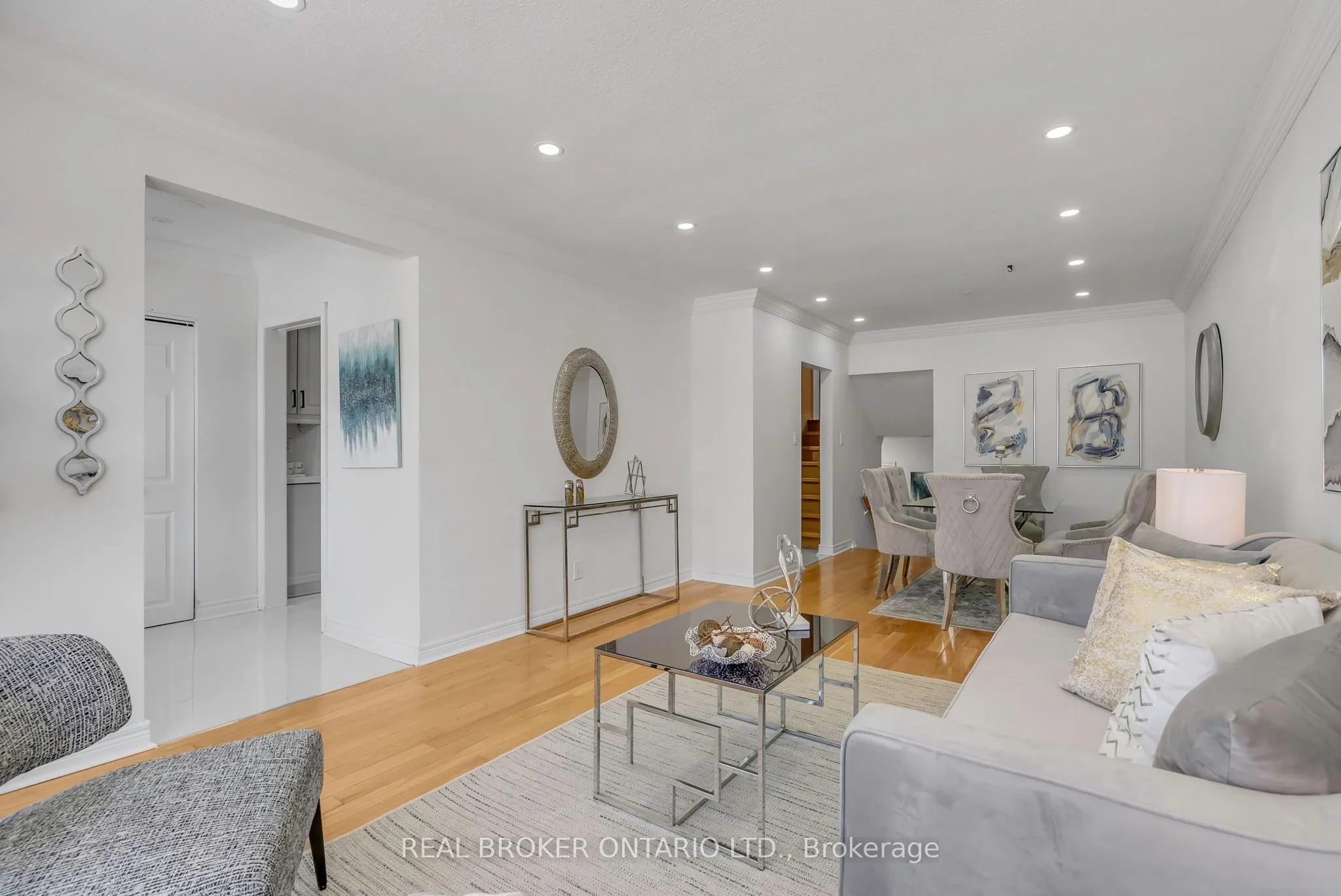 3465 Orion Crescent