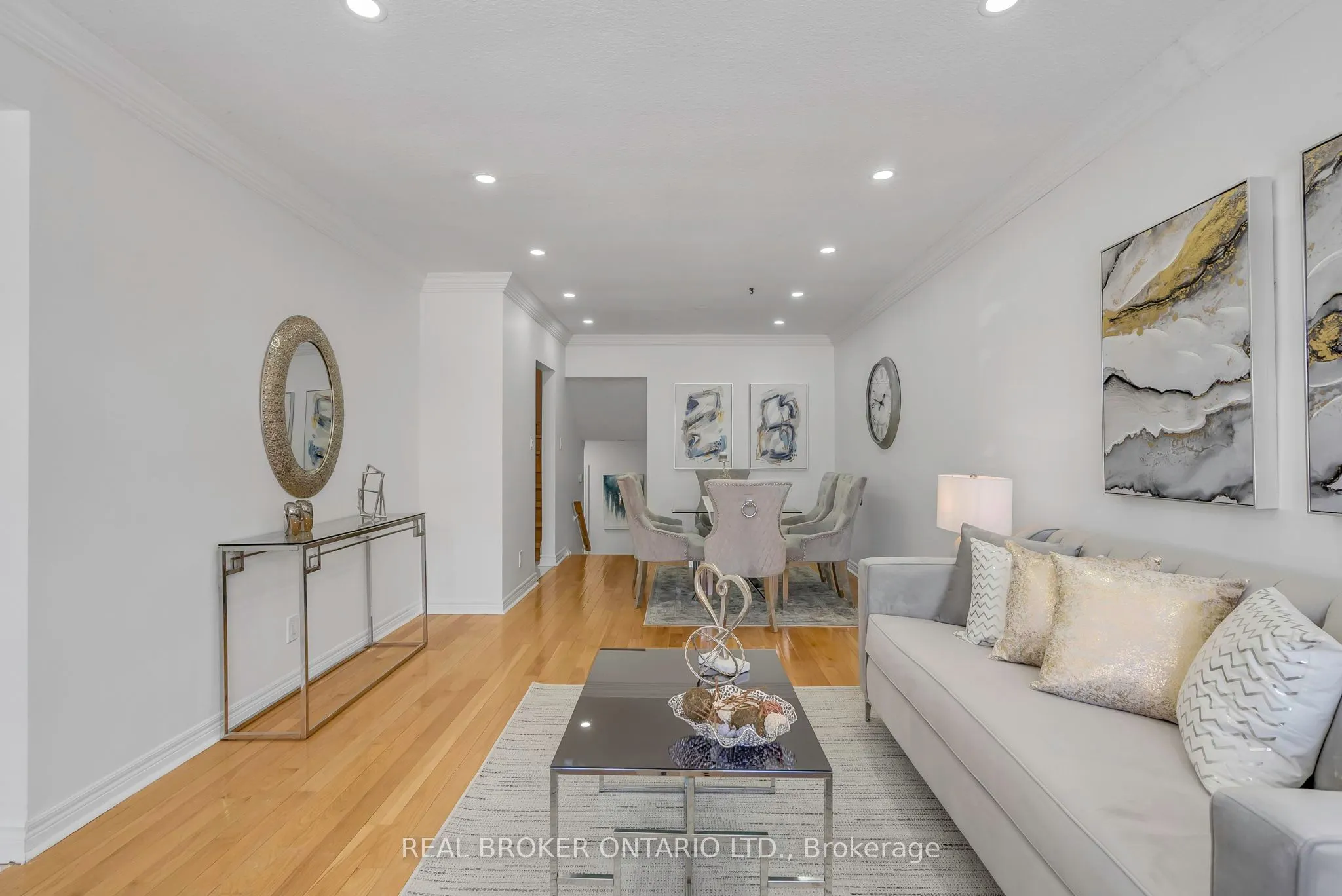 3465 Orion Crescent