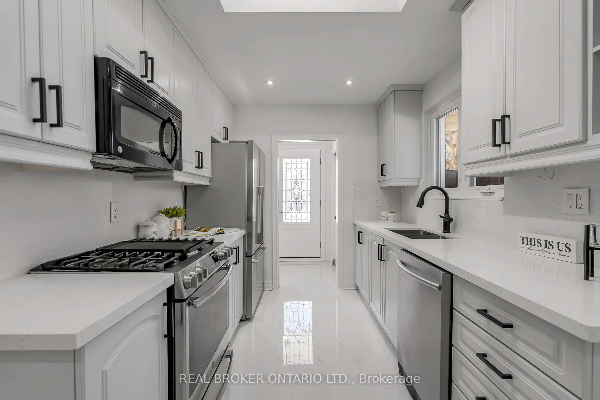 3465 Orion Crescent