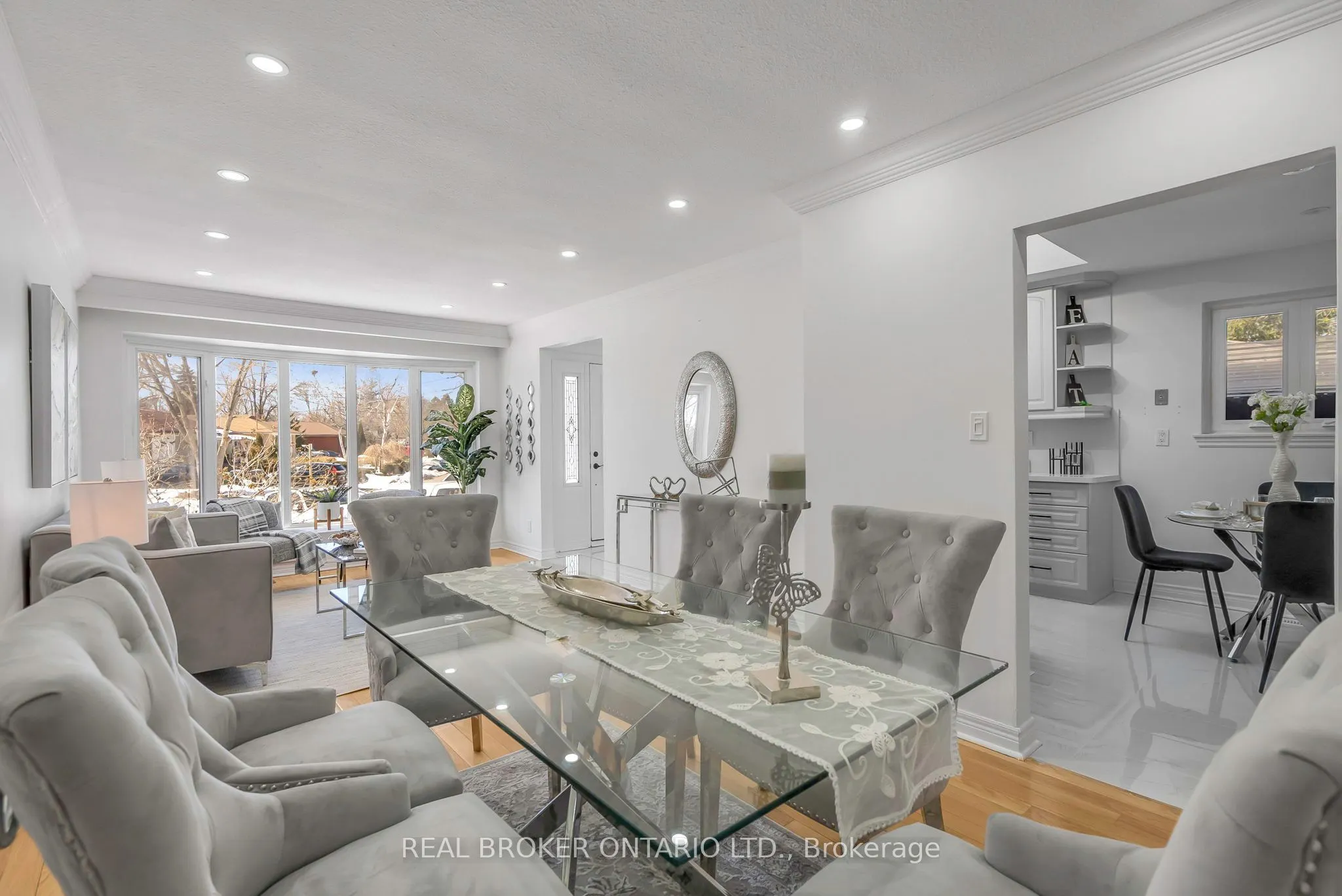 3465 Orion Crescent