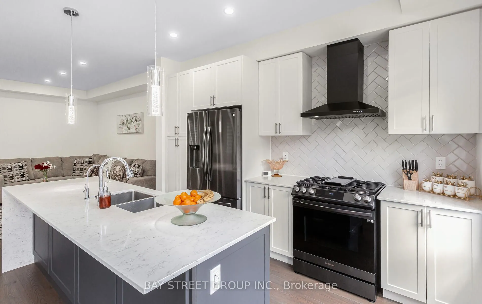 488 Parent Place