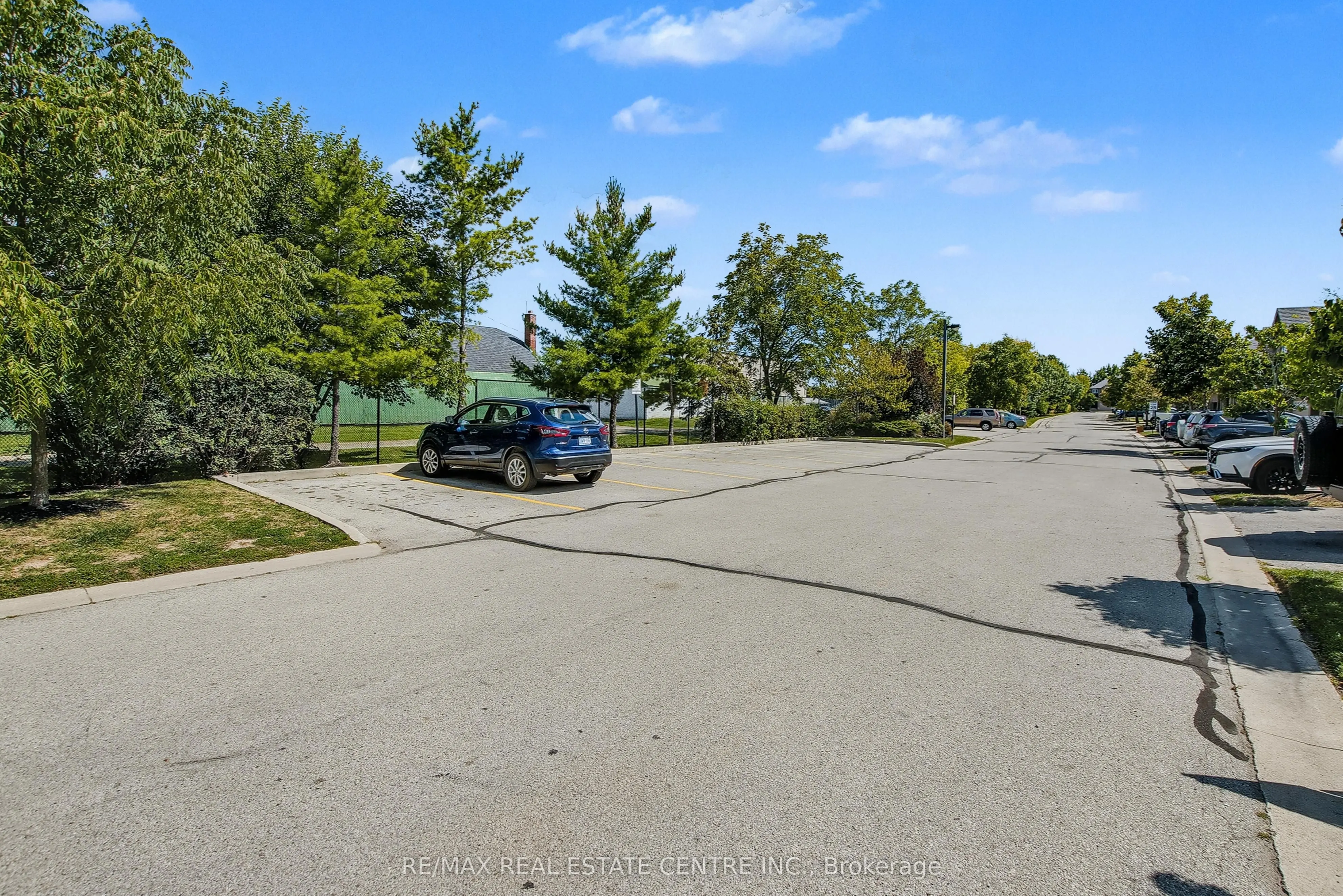 130 Robert Street, #14