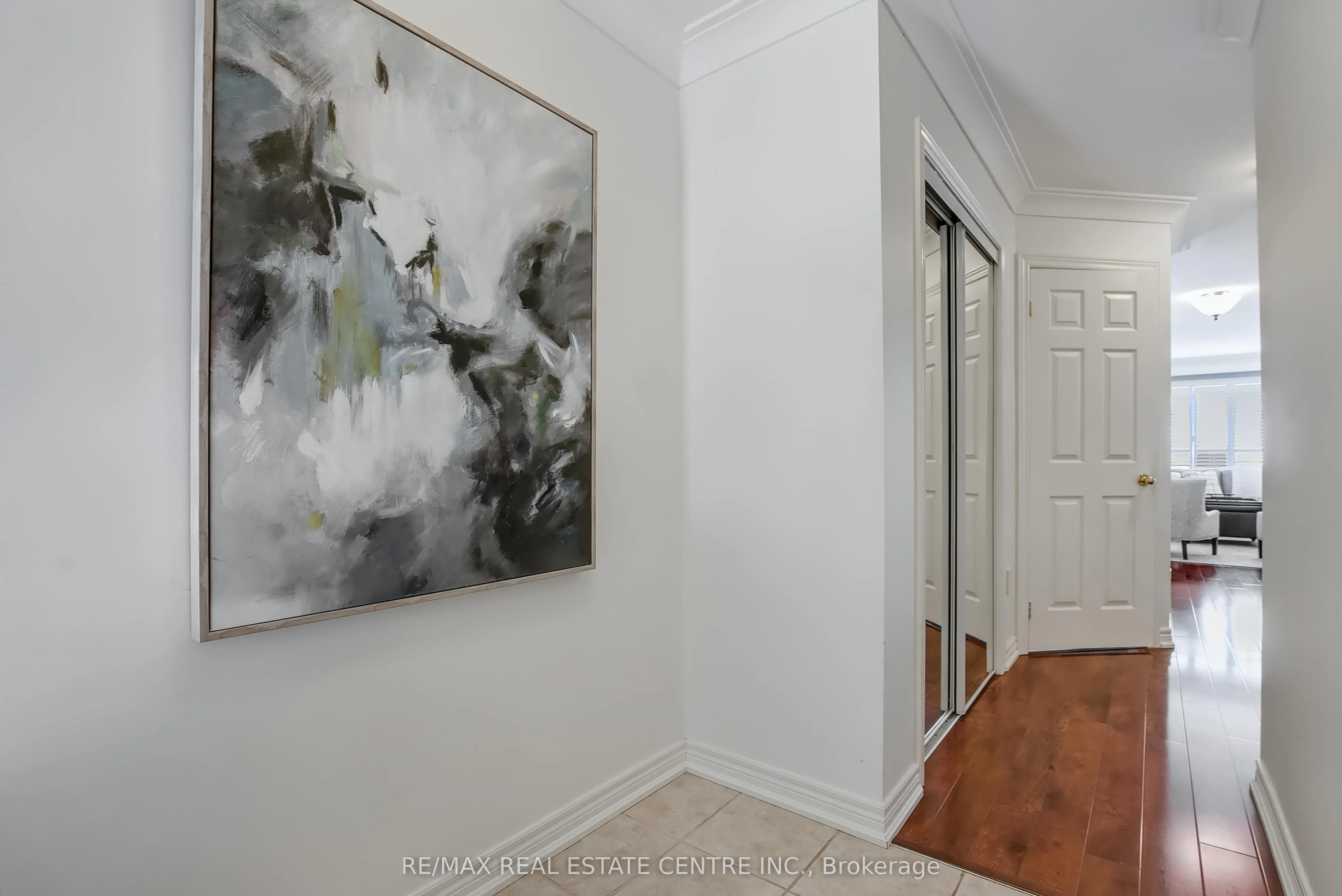 130 Robert Street, #14