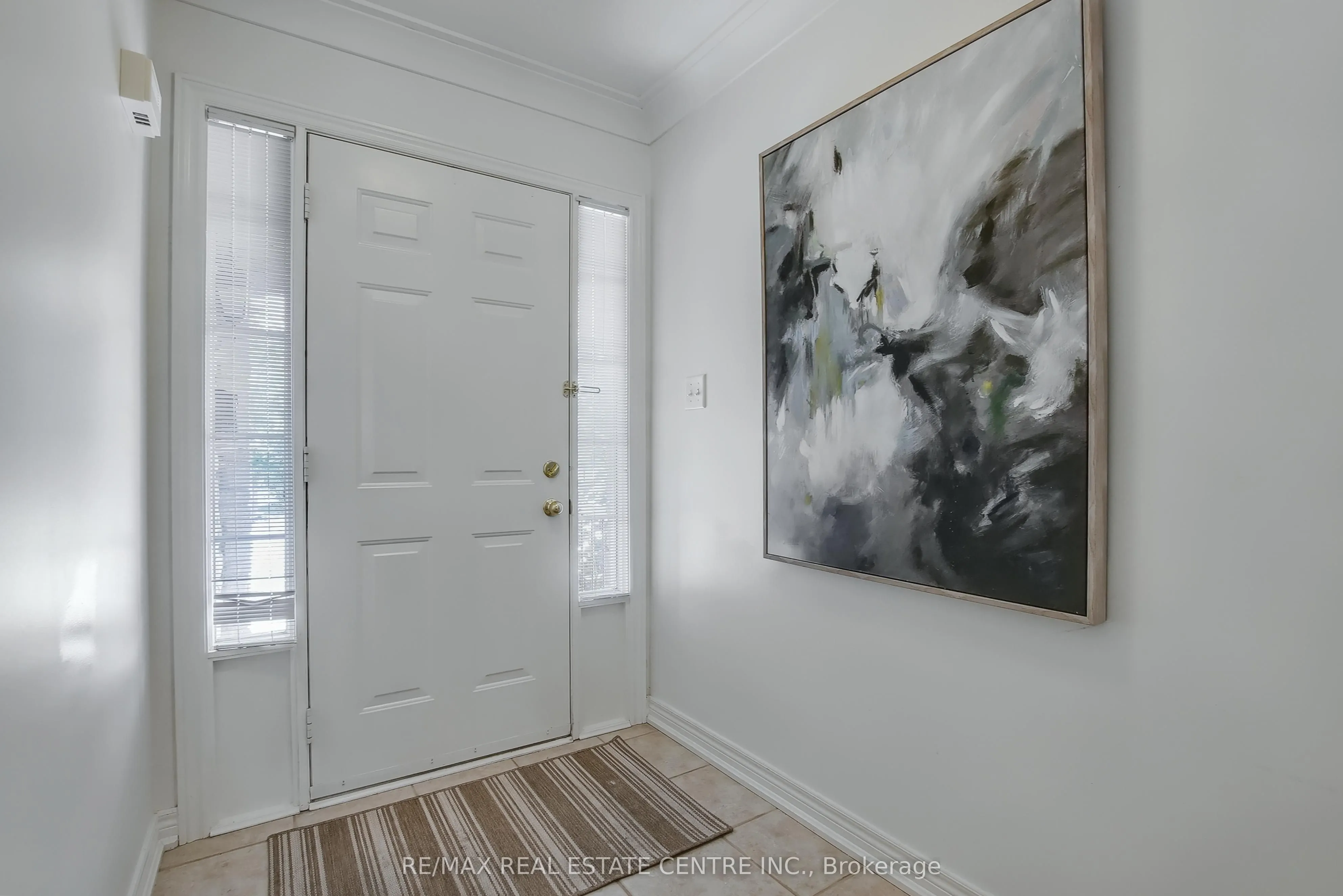 130 Robert Street, #14