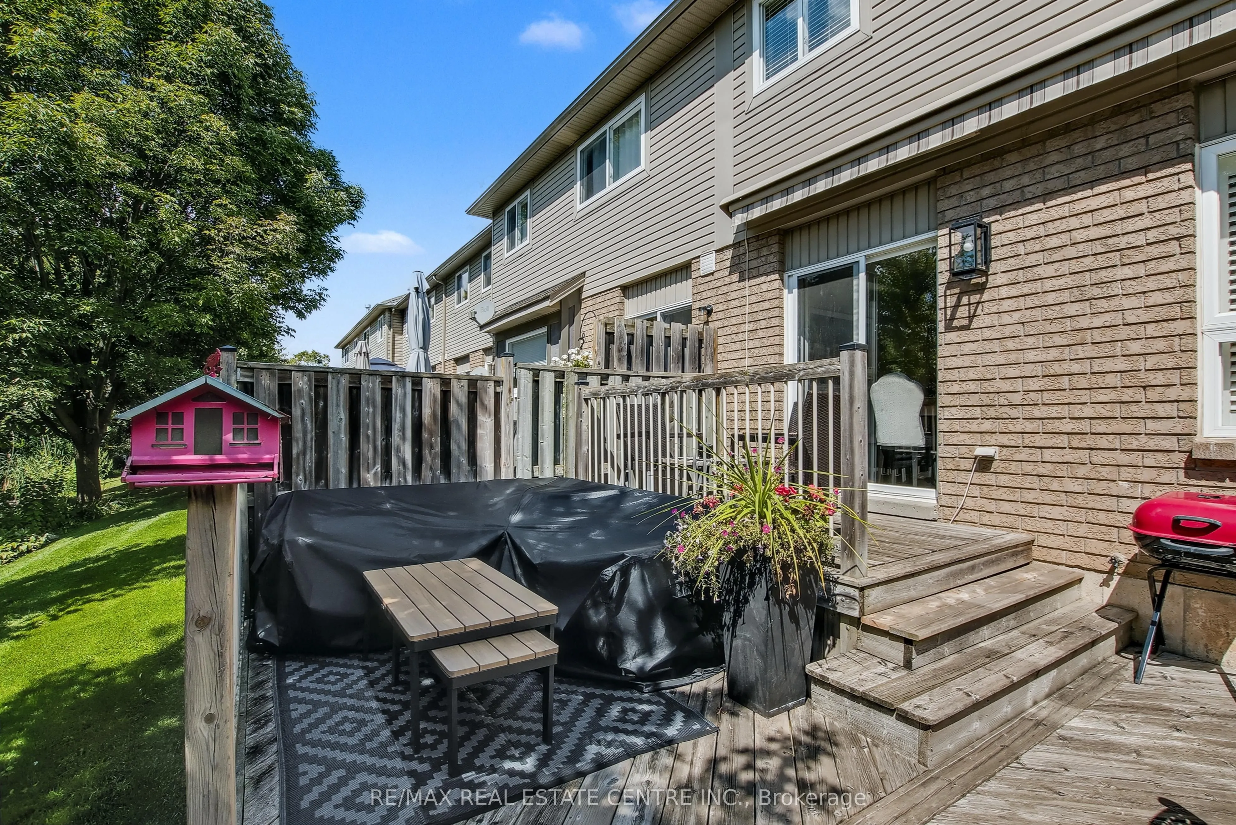 130 Robert Street, #14