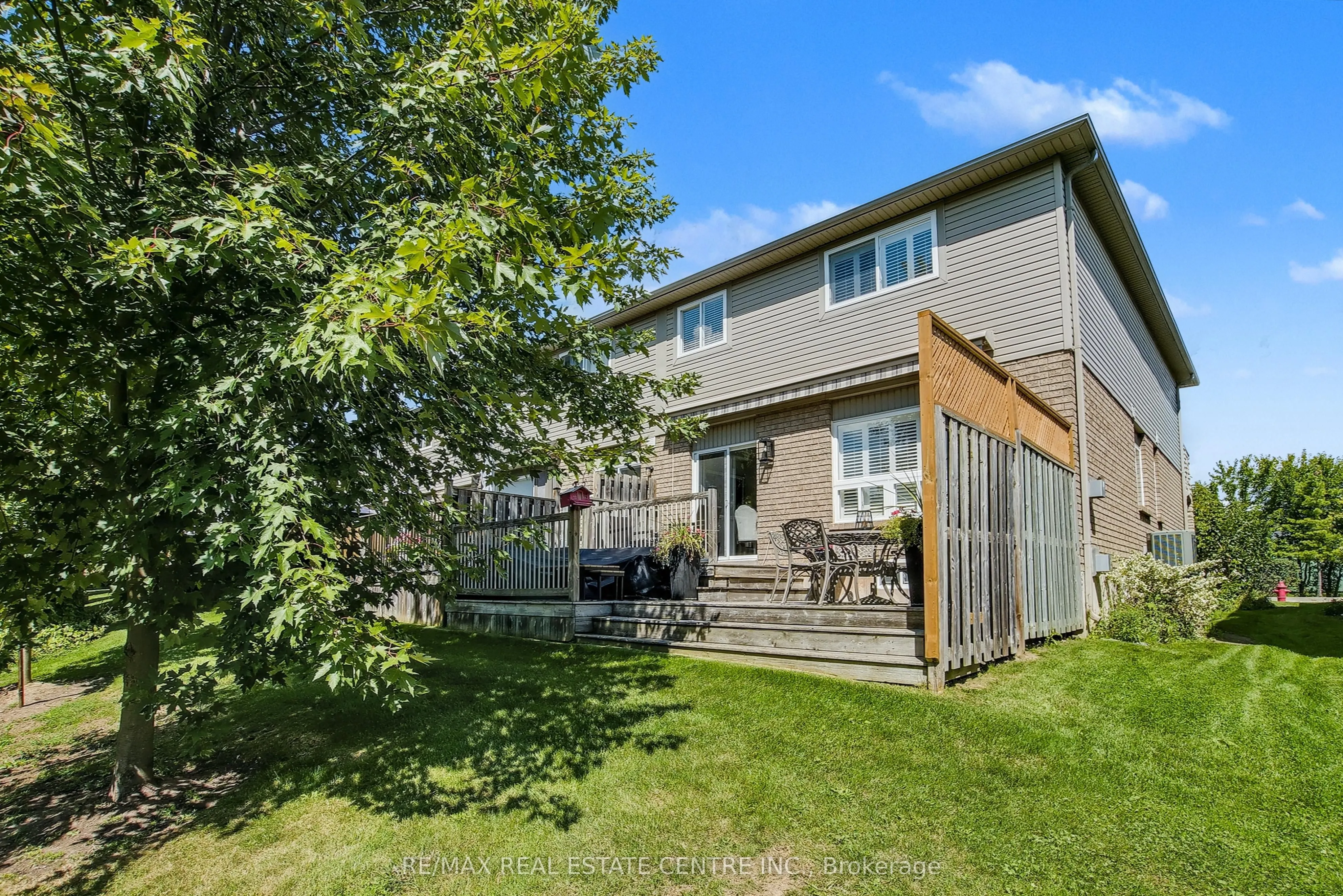 130 Robert Street, #14