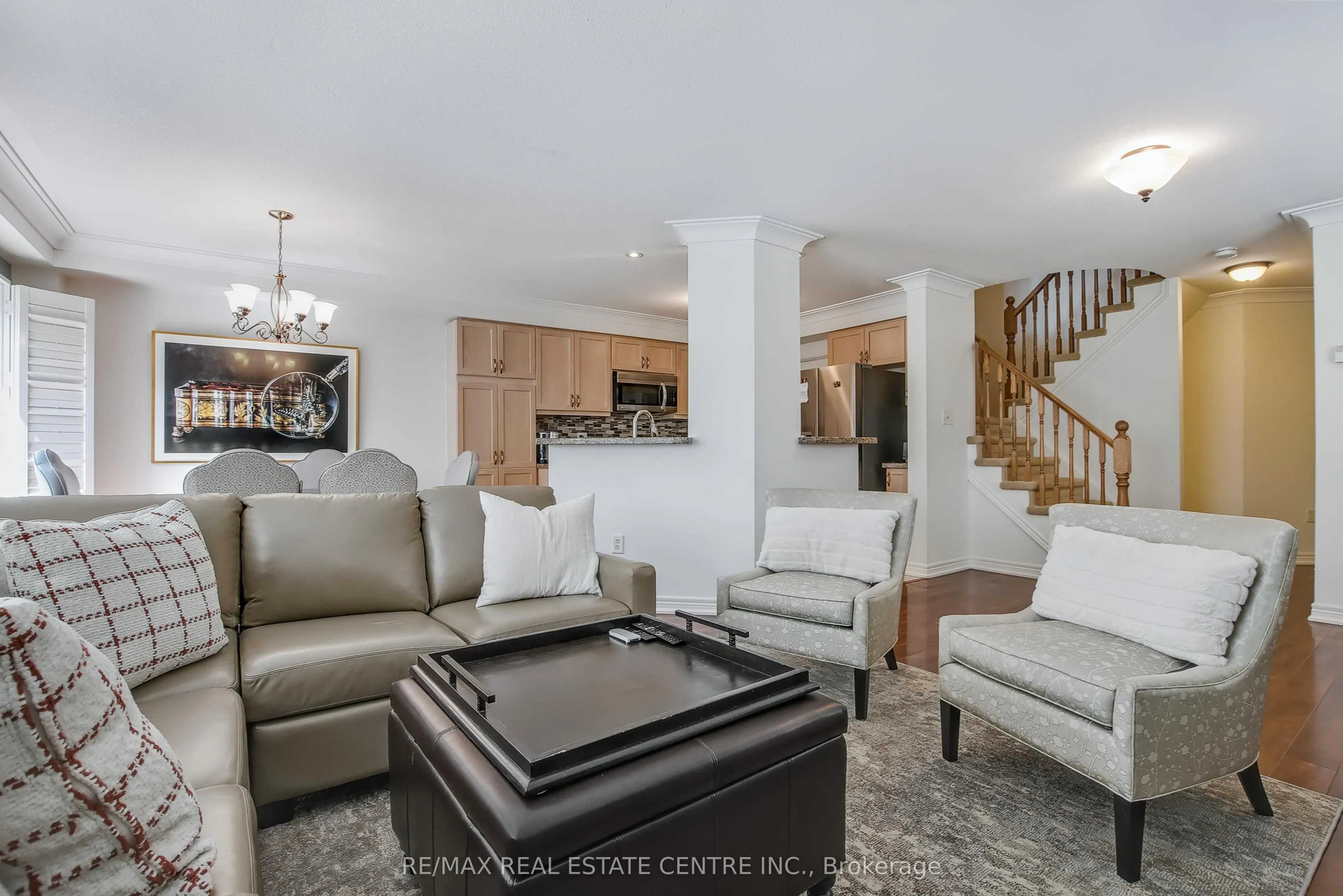 130 Robert Street, #14