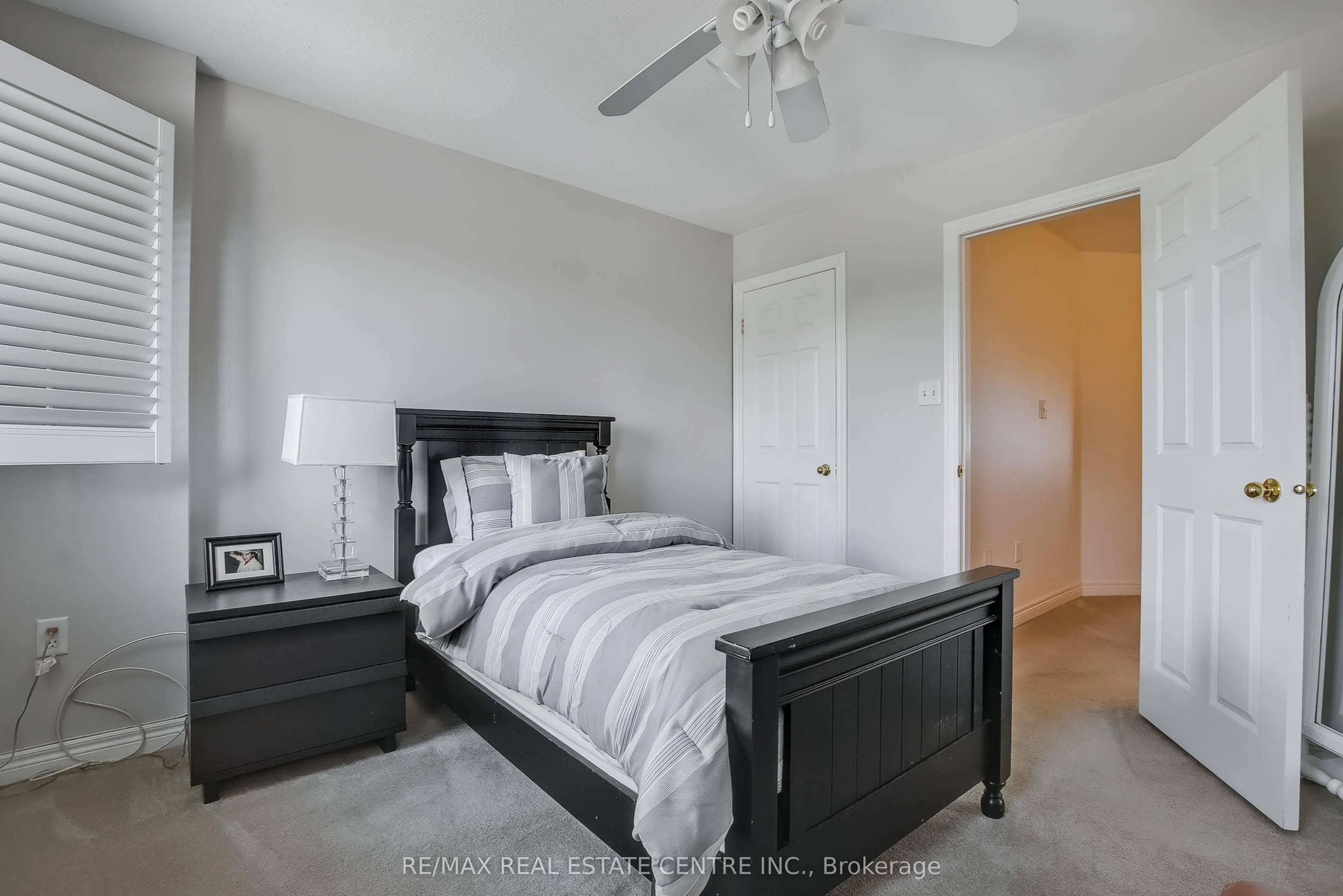 130 Robert Street, #14
