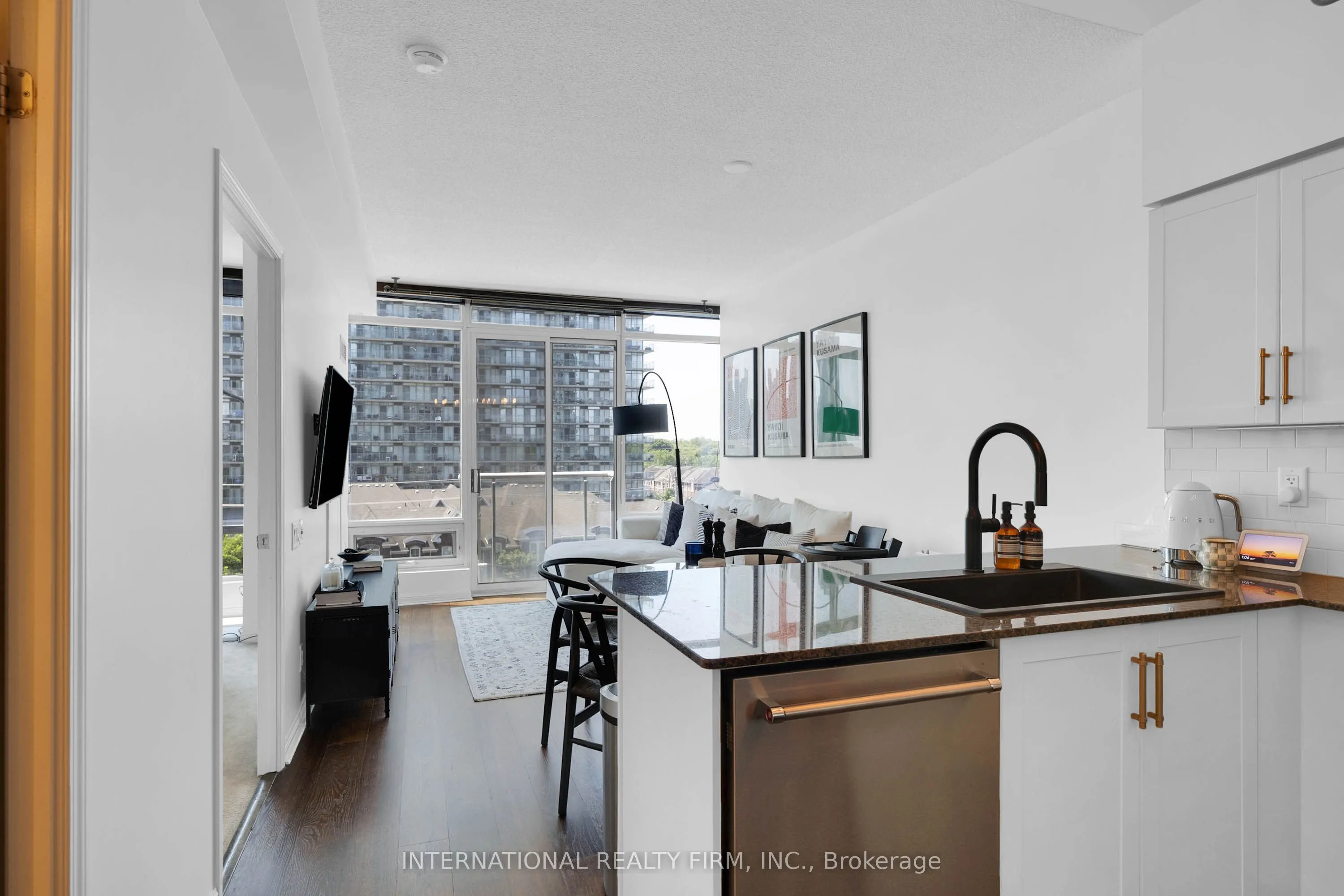 15 windemere Avenue, #511