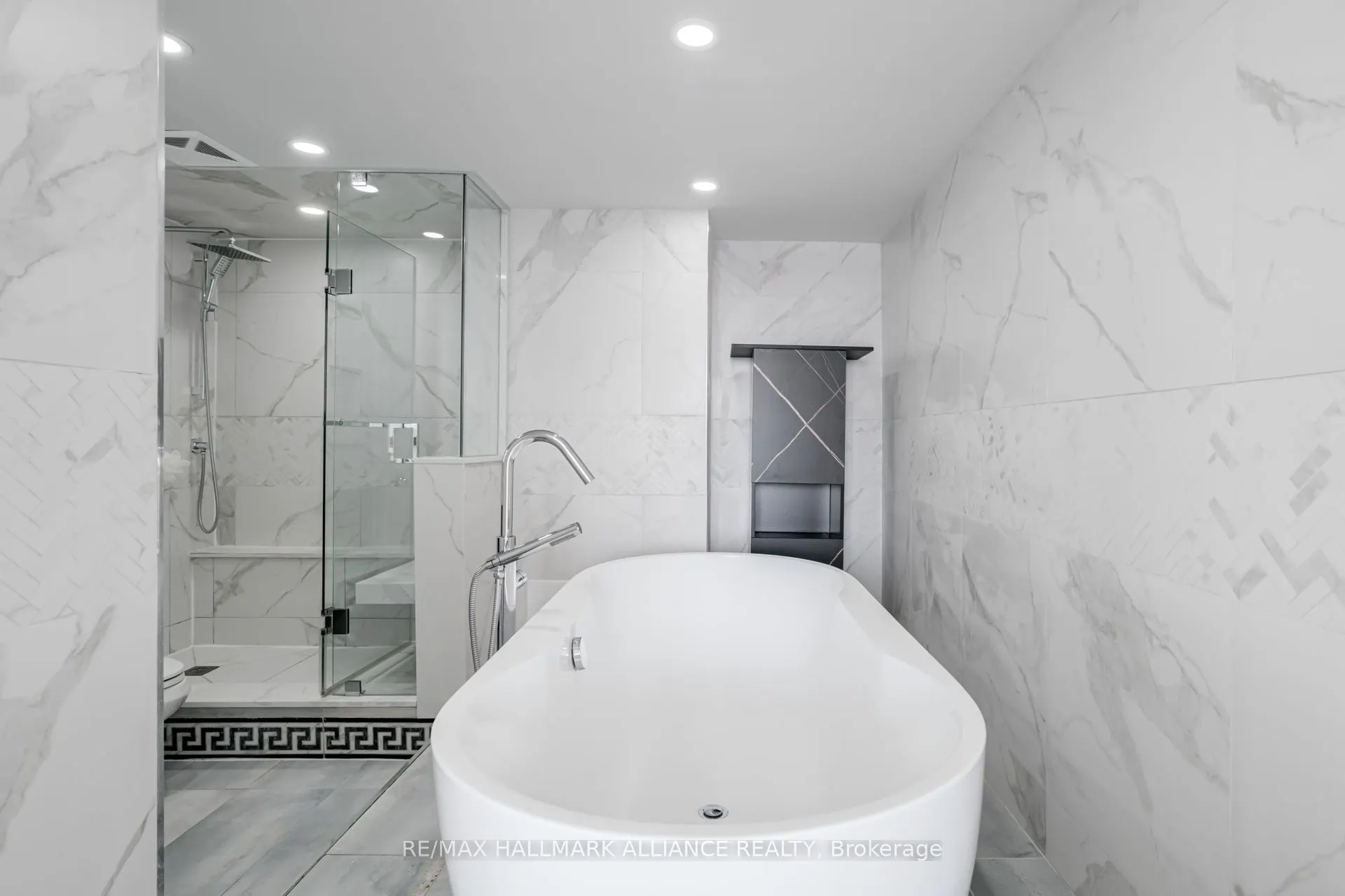 30 Malta Avenue, #307