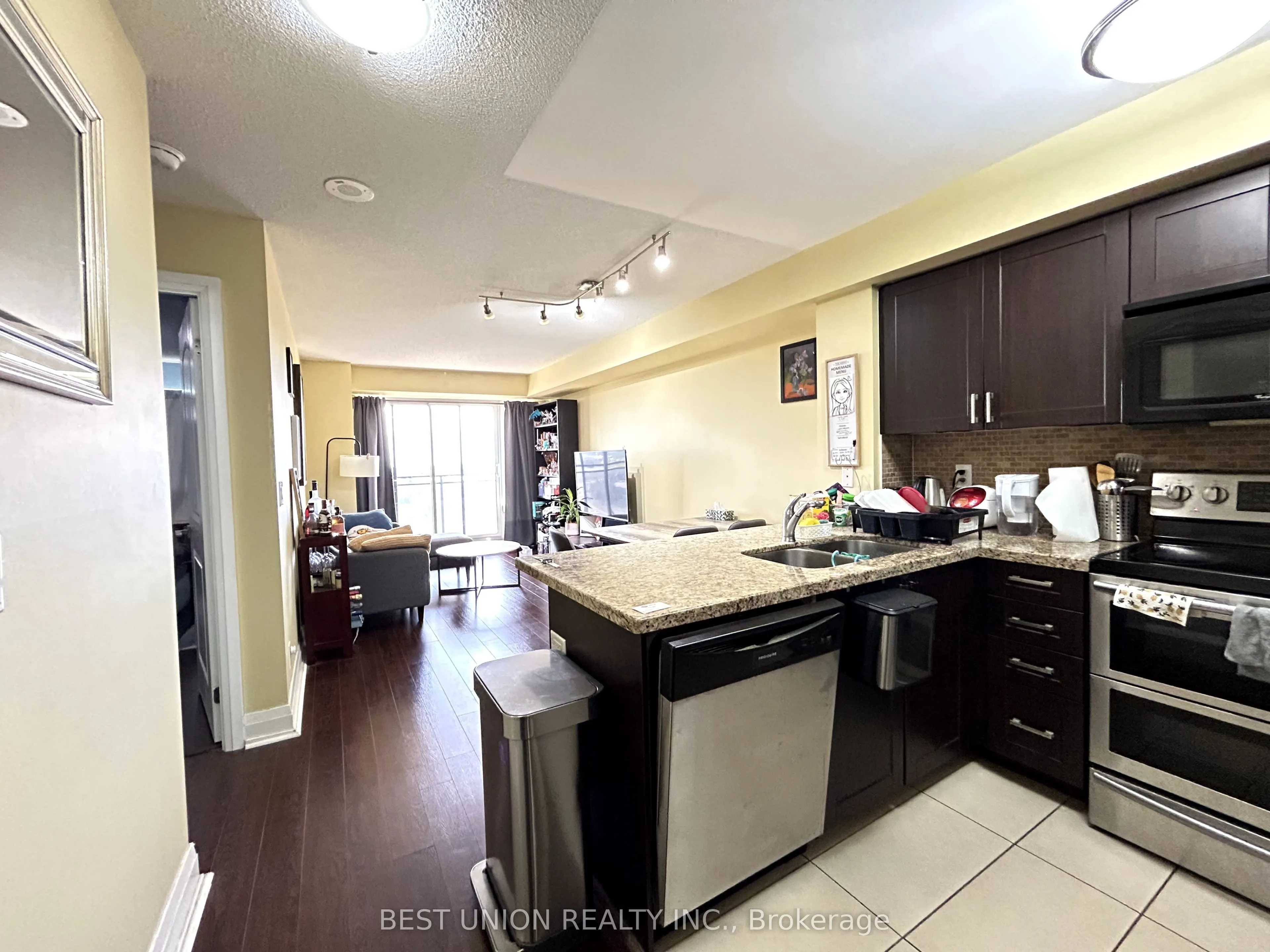 1060 Sheppard Avenue W, #1016