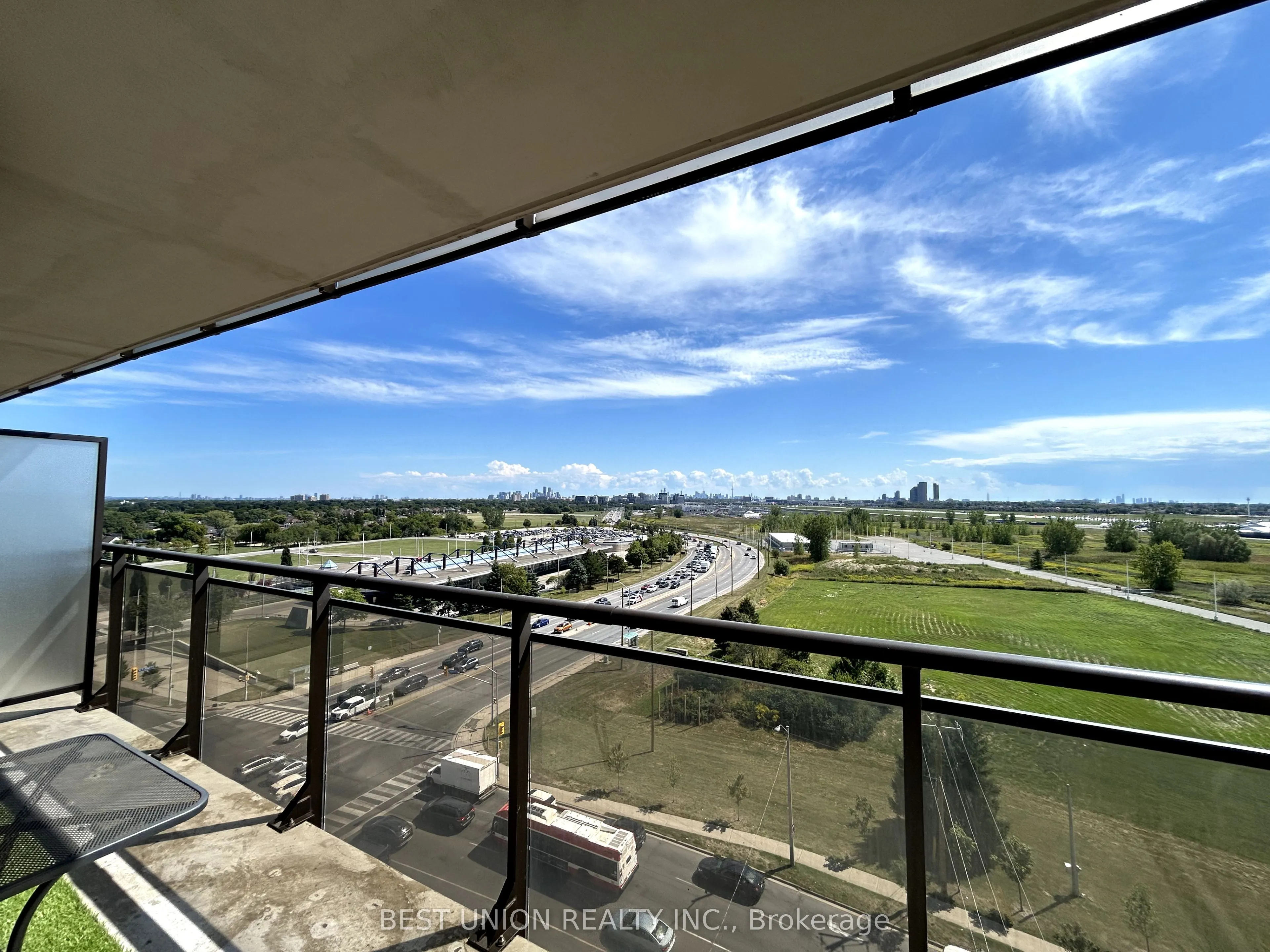 1060 Sheppard Avenue W, #1016