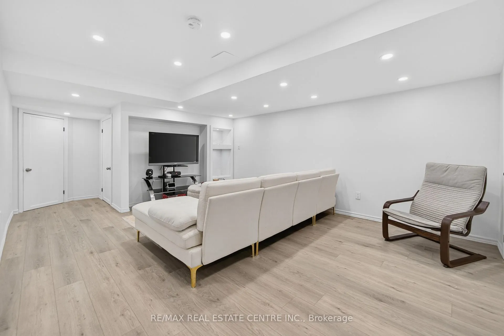 31 Martree Crescent