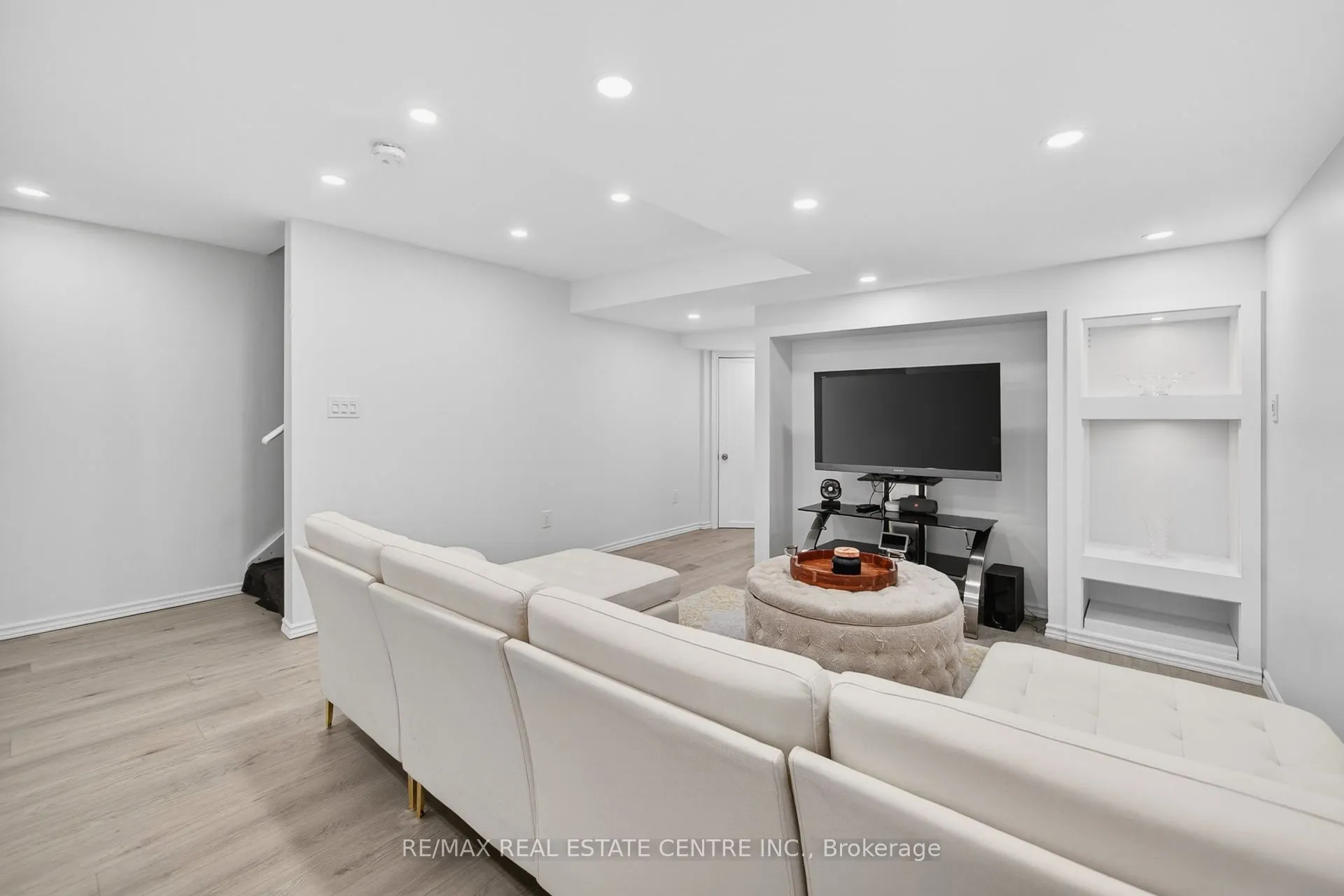 31 Martree Crescent