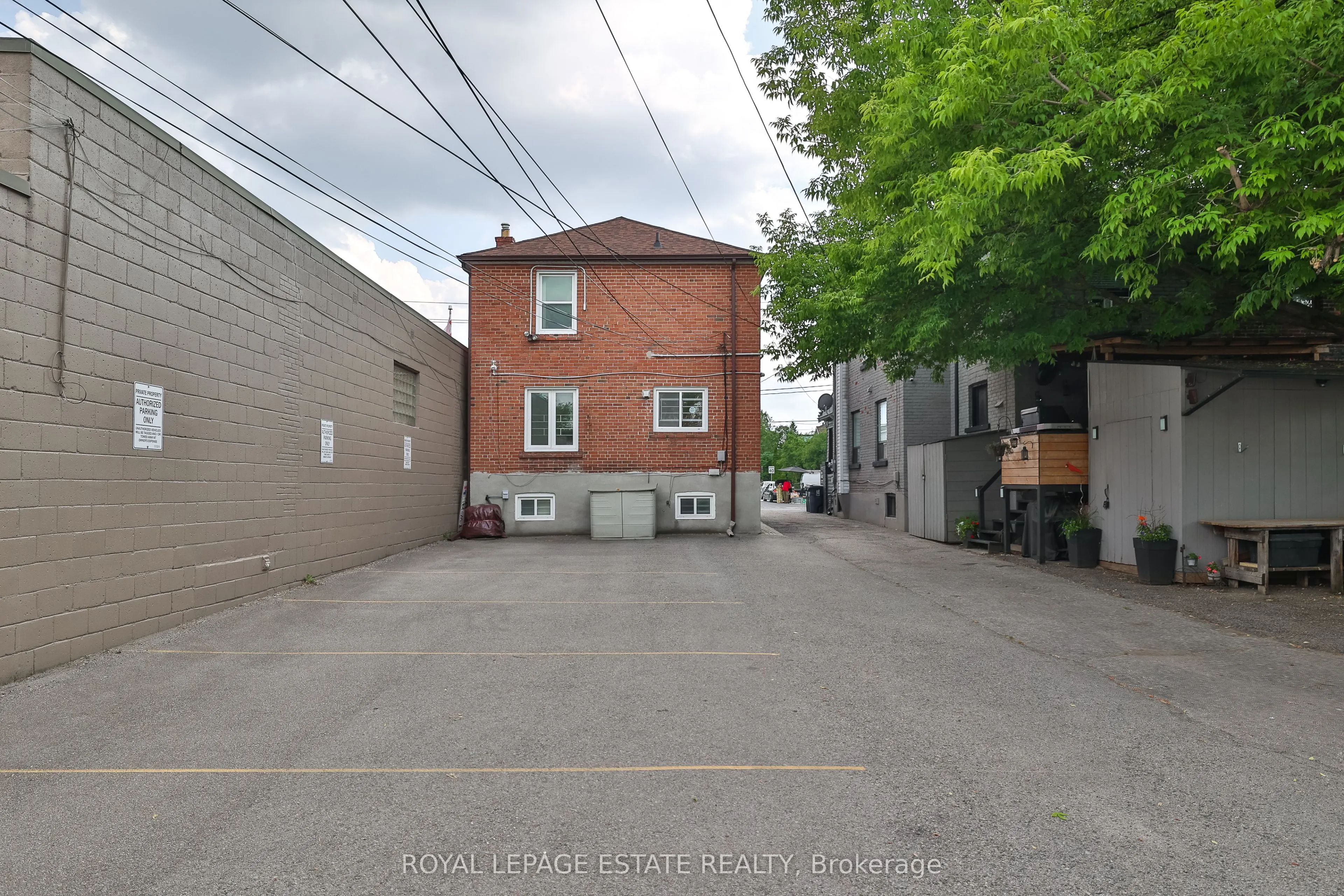 1279 Weston Road