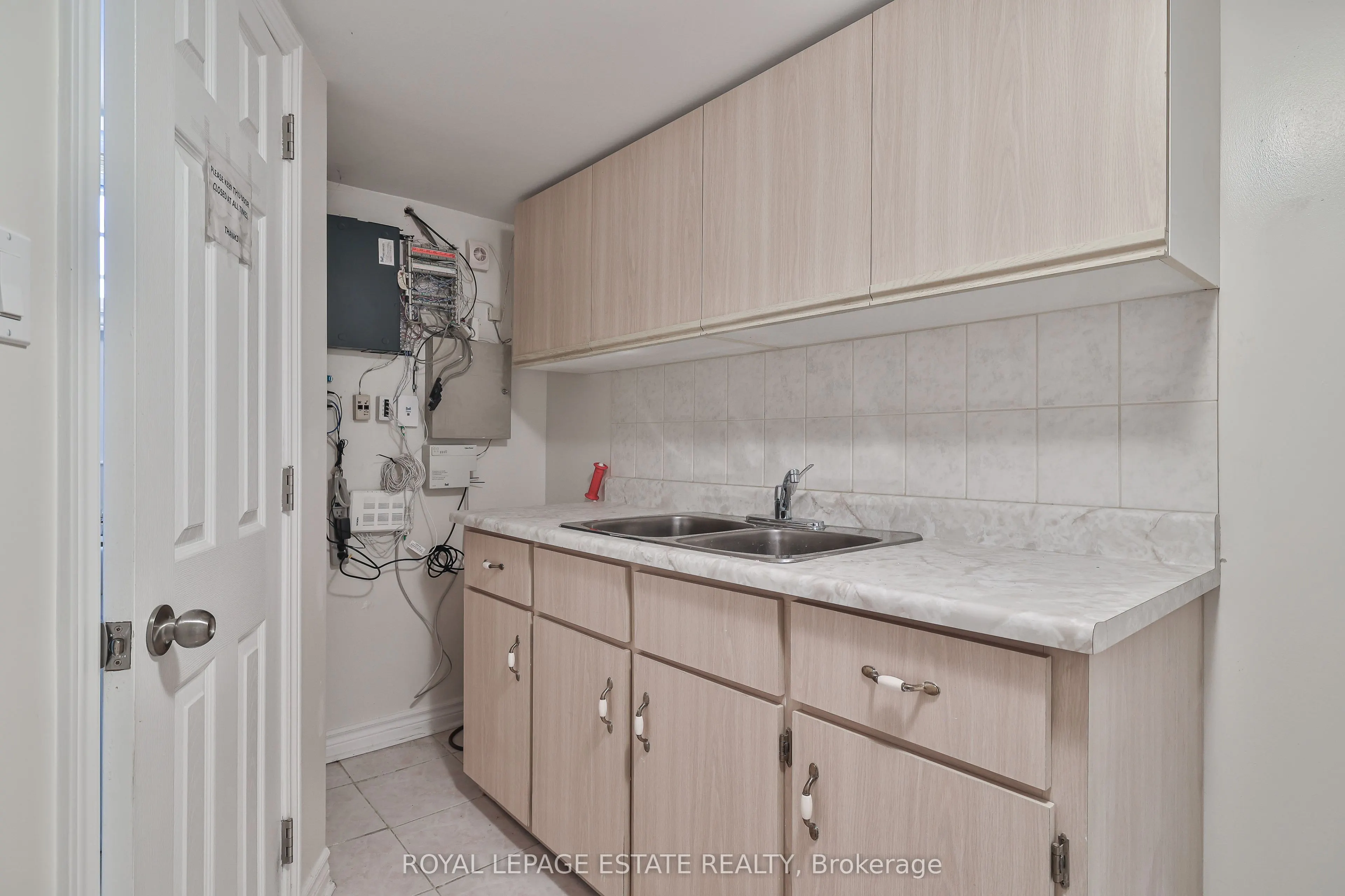 1279 Weston Road