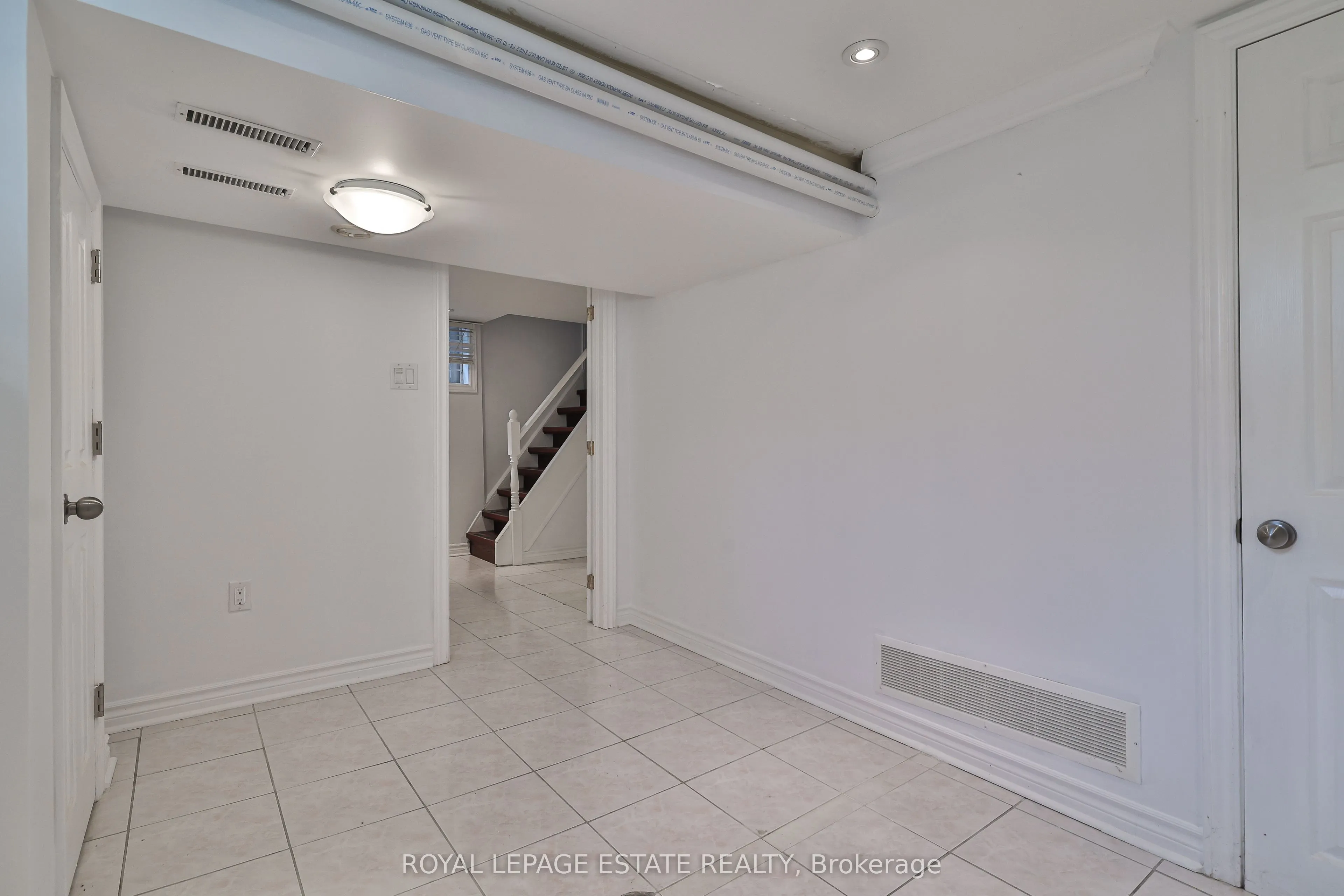 1279 Weston Road