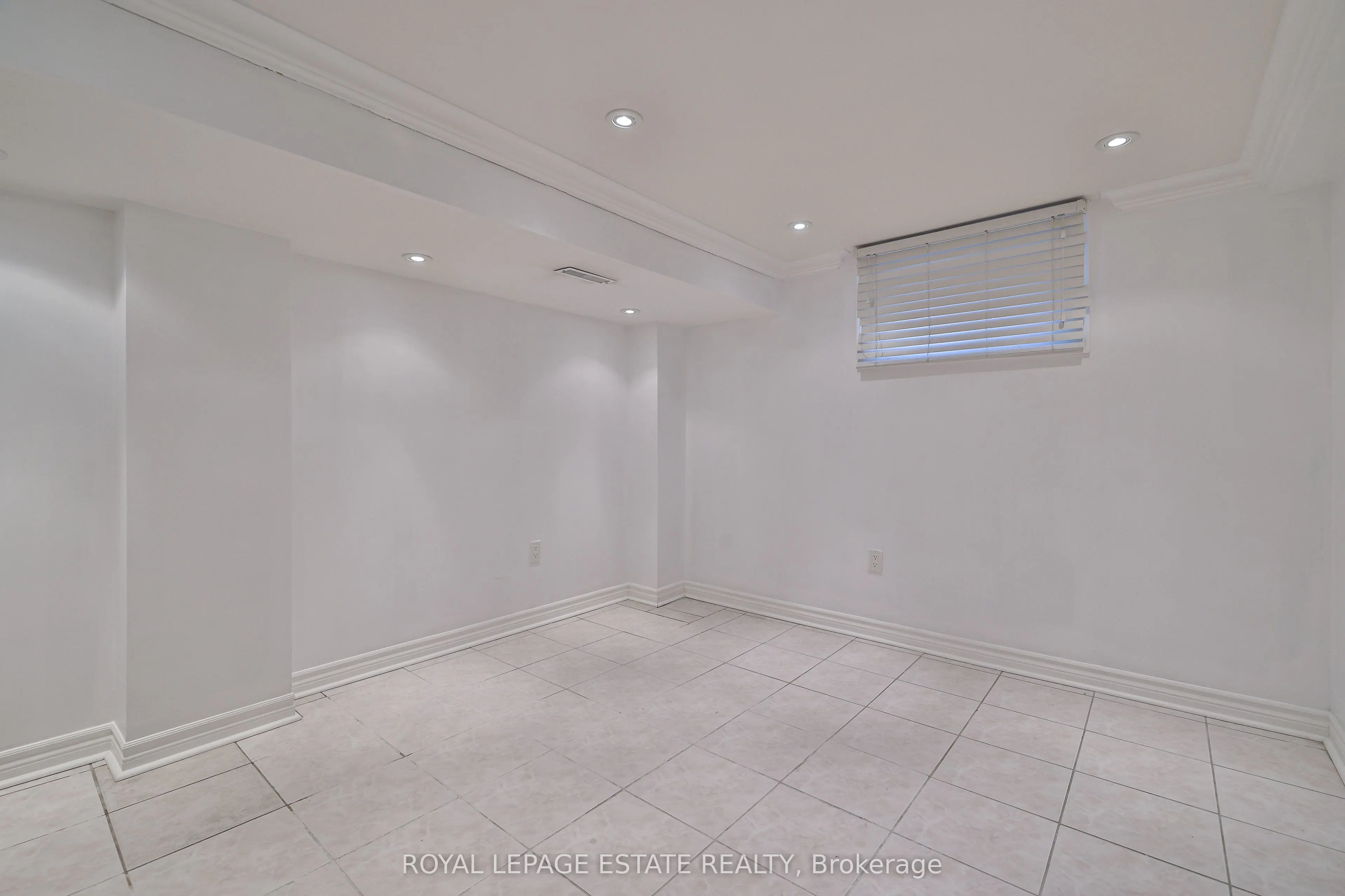 1279 Weston Road